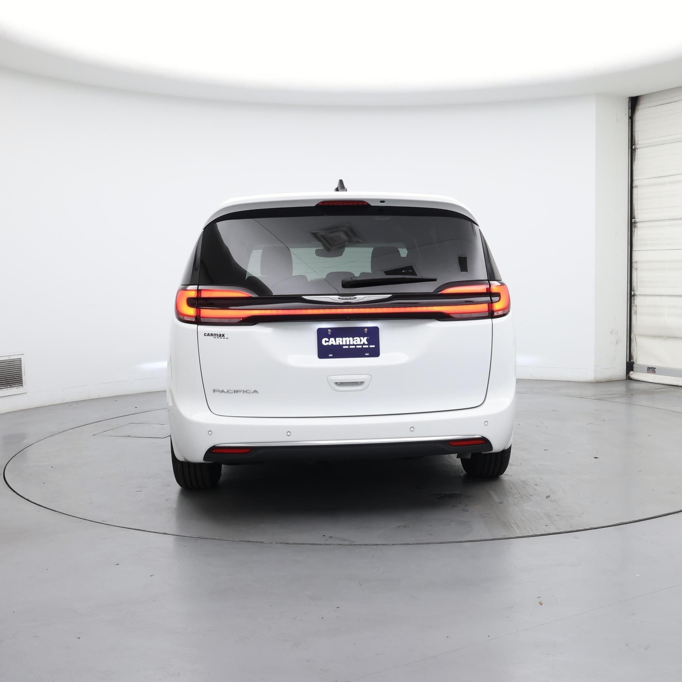 Thumbnail: 2025 Chrysler Pacifica - 6
