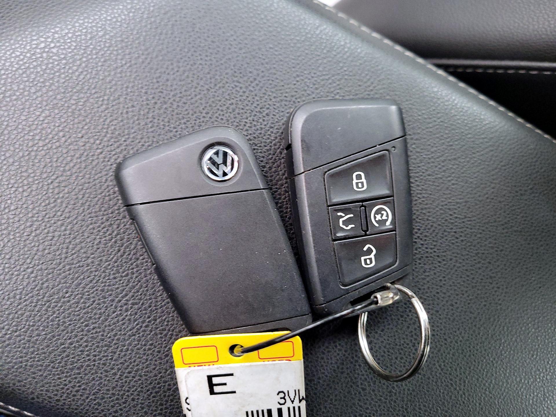 Thumbnail: 2019 Volkswagen Jetta - 18