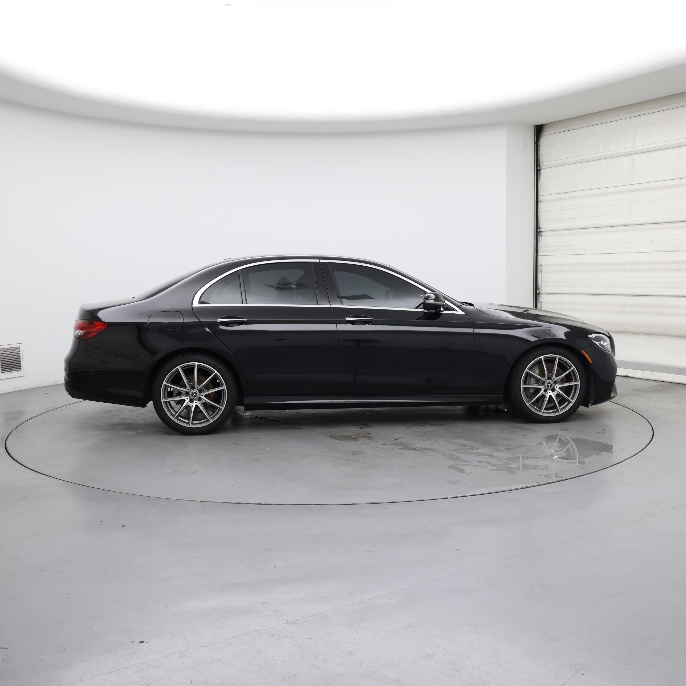 Thumbnail: 2021 Mercedes-Benz E-Class - 7