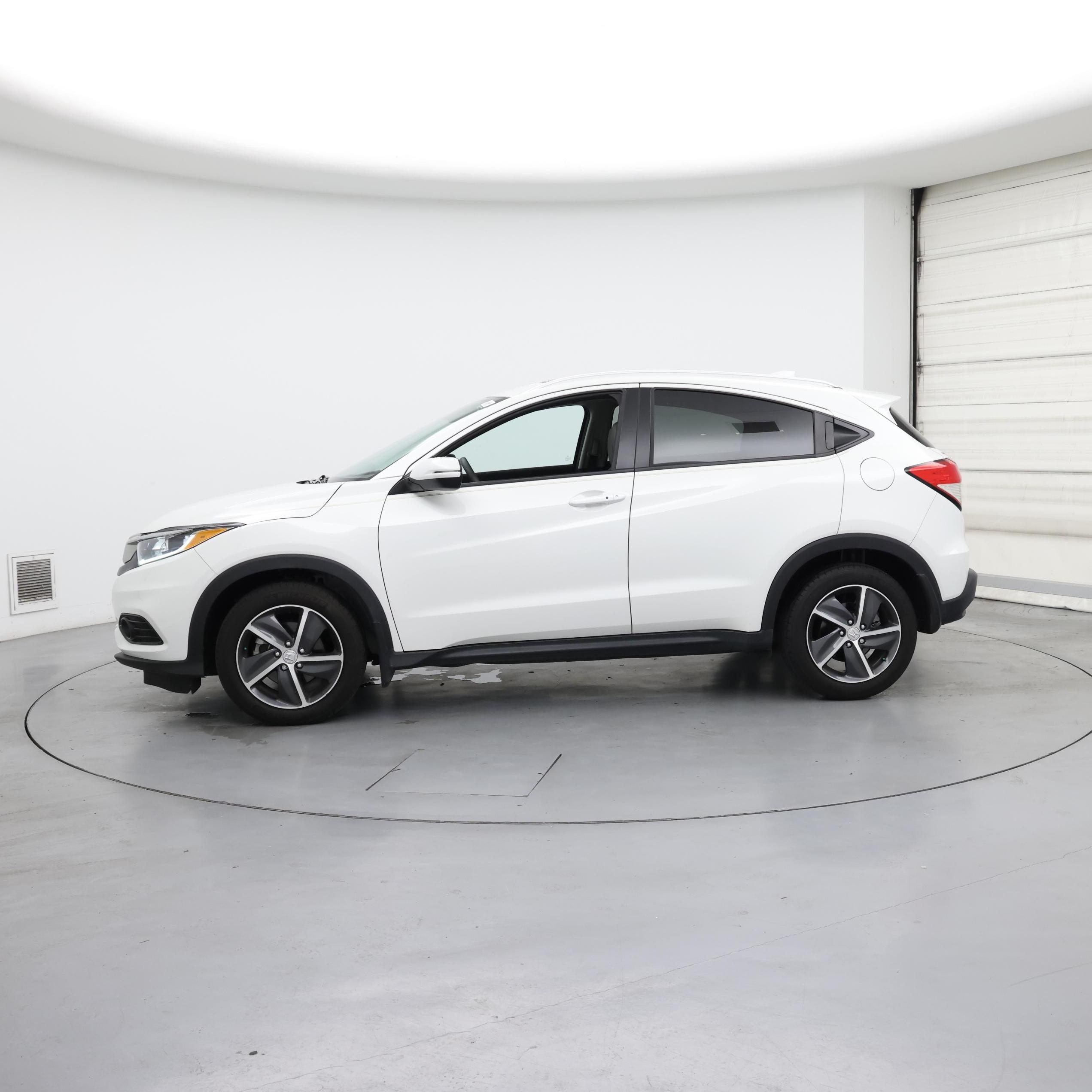 Thumbnail: 2021 Honda HR-V - 3