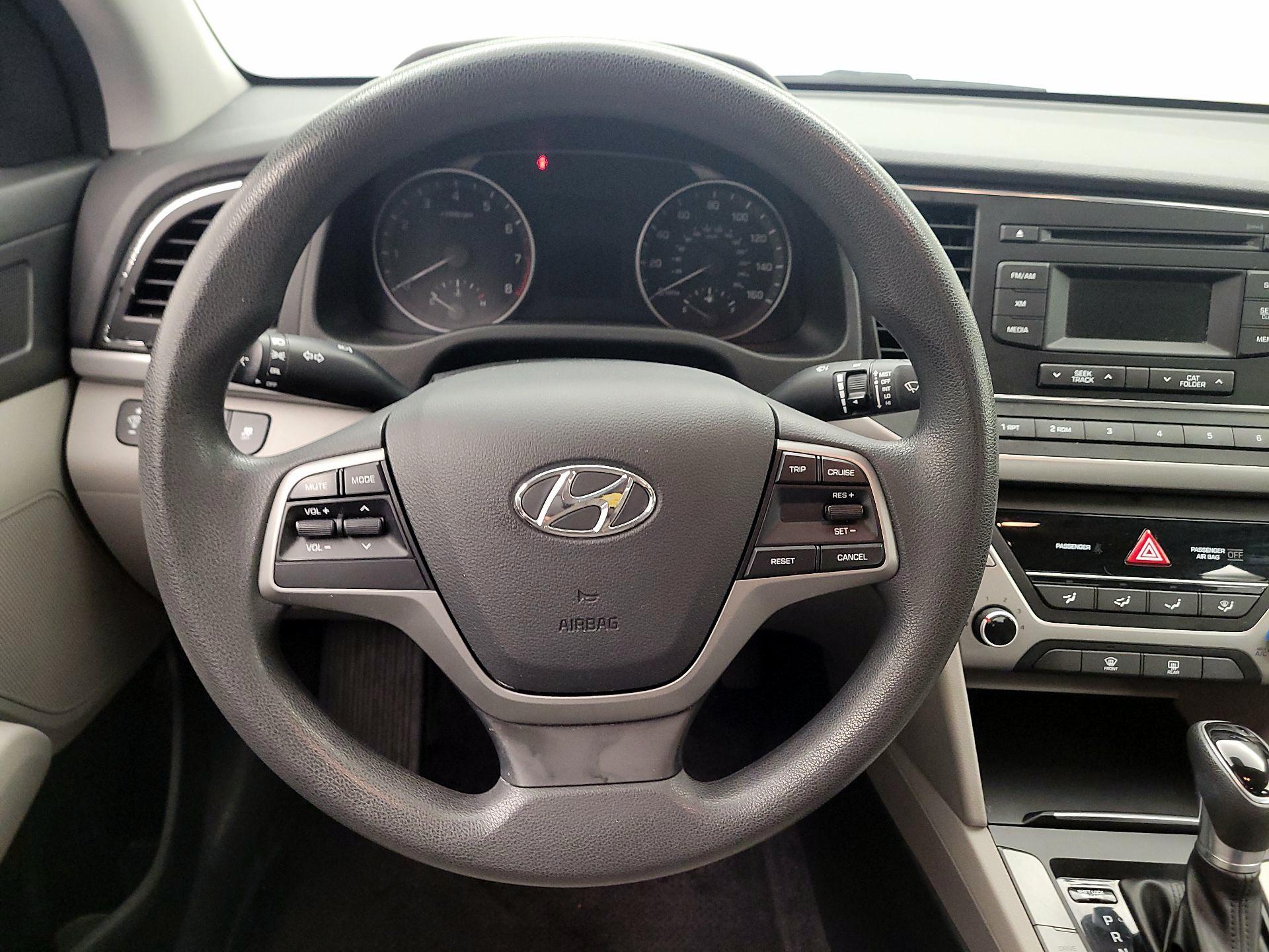 Thumbnail: 2017 Hyundai Elantra - 10
