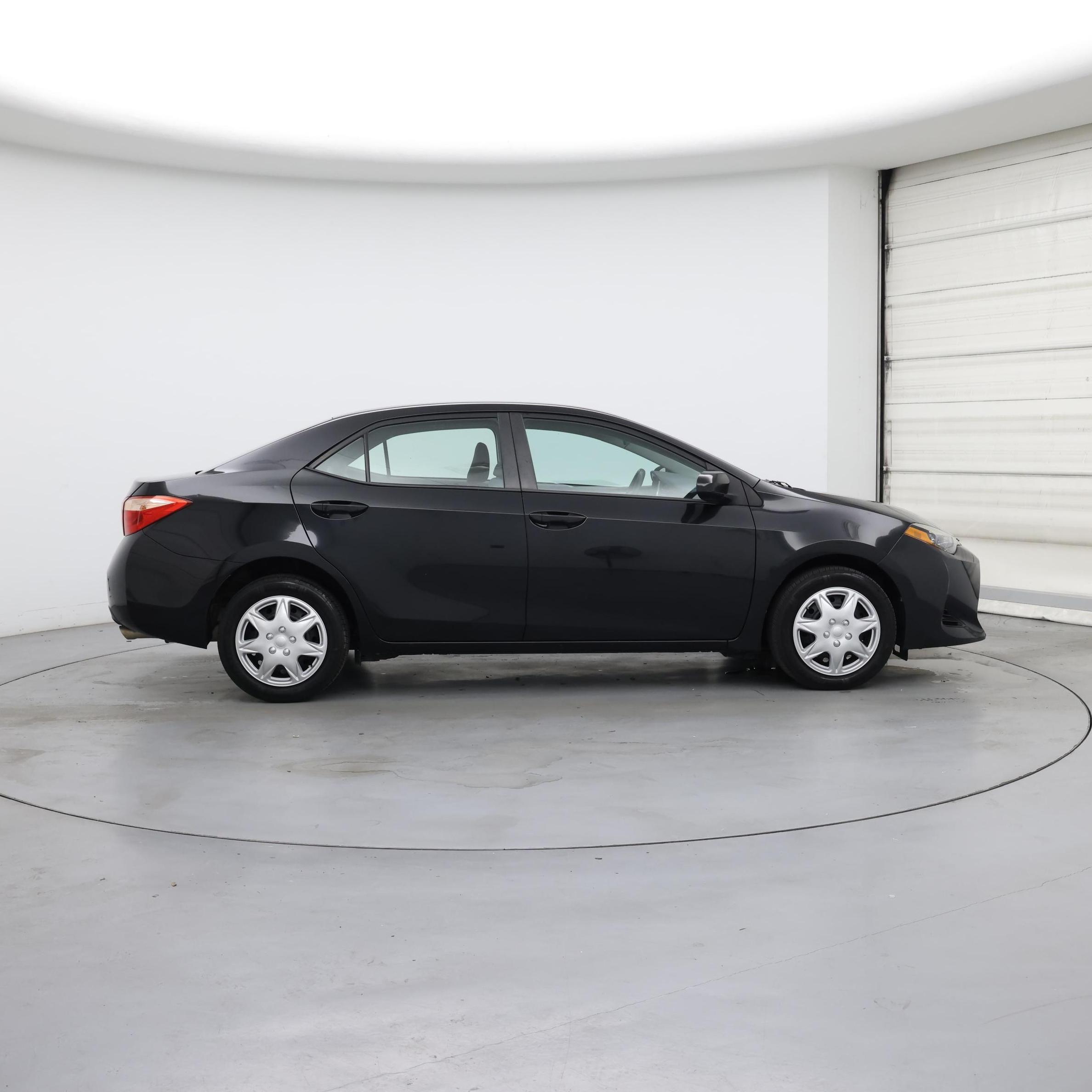 Thumbnail: 2018 Toyota Corolla - 7