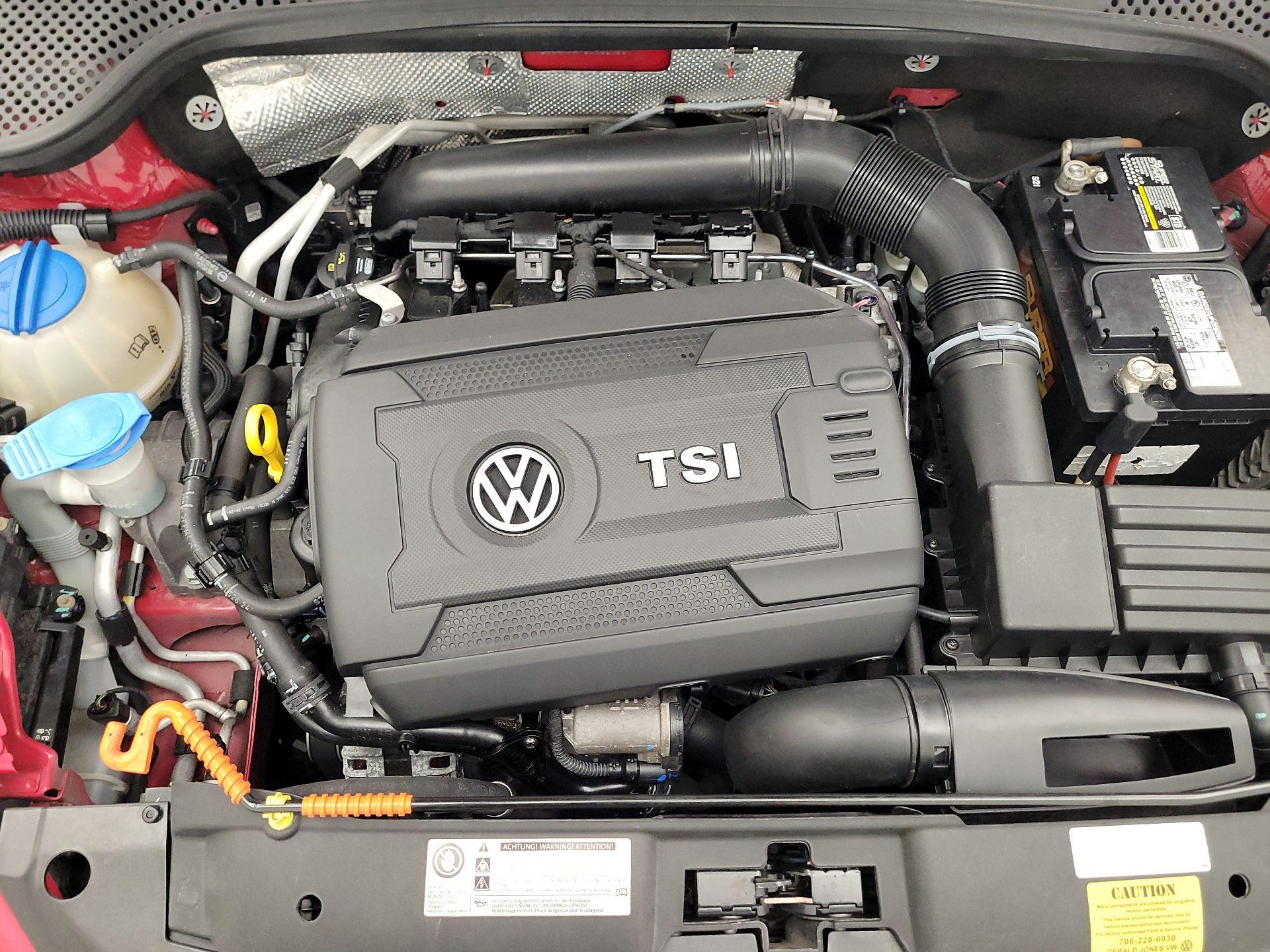 Thumbnail: 2014 Volkswagen Beetle - 17