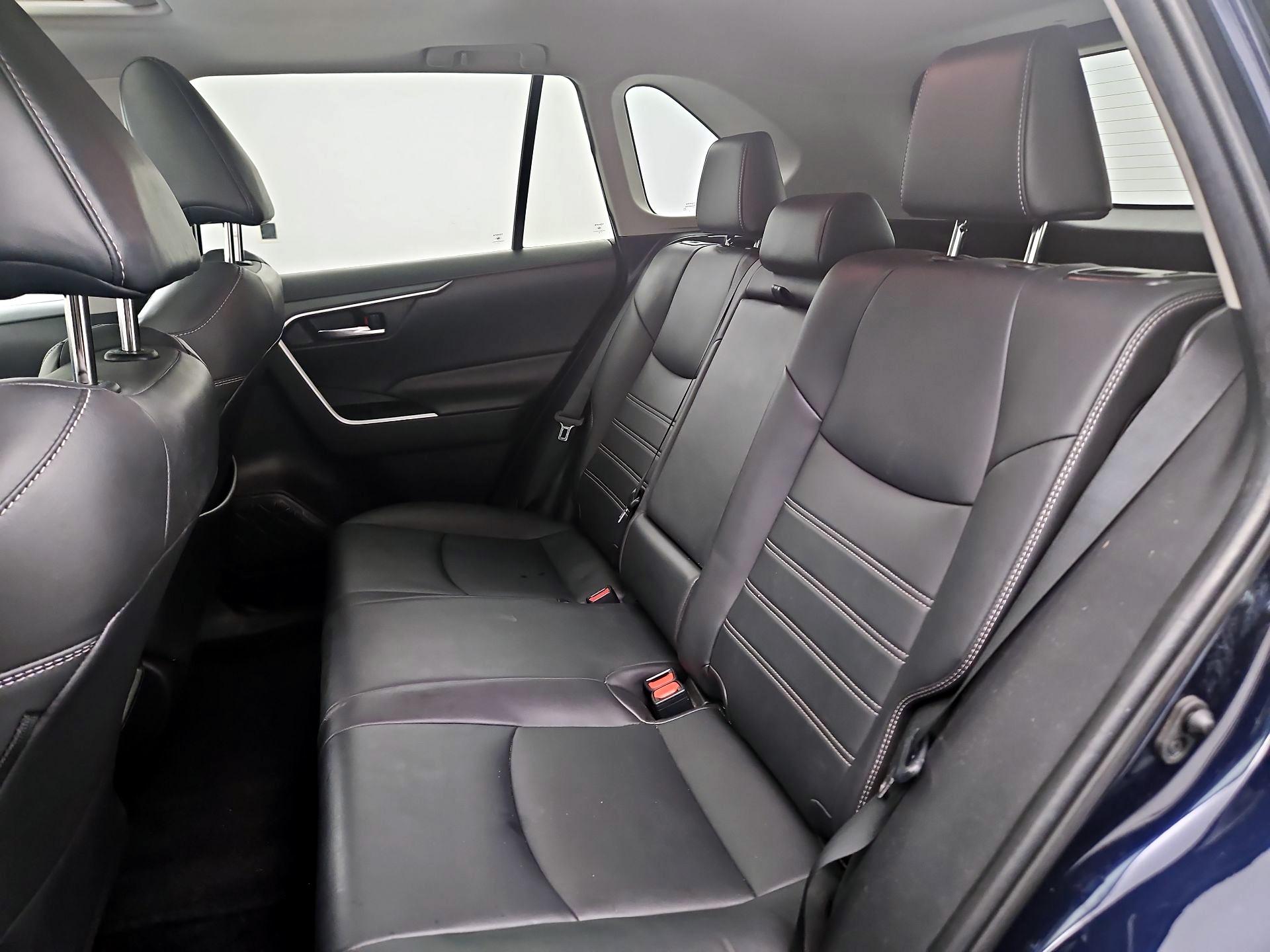 Thumbnail: 2020 Toyota RAV4 - 20