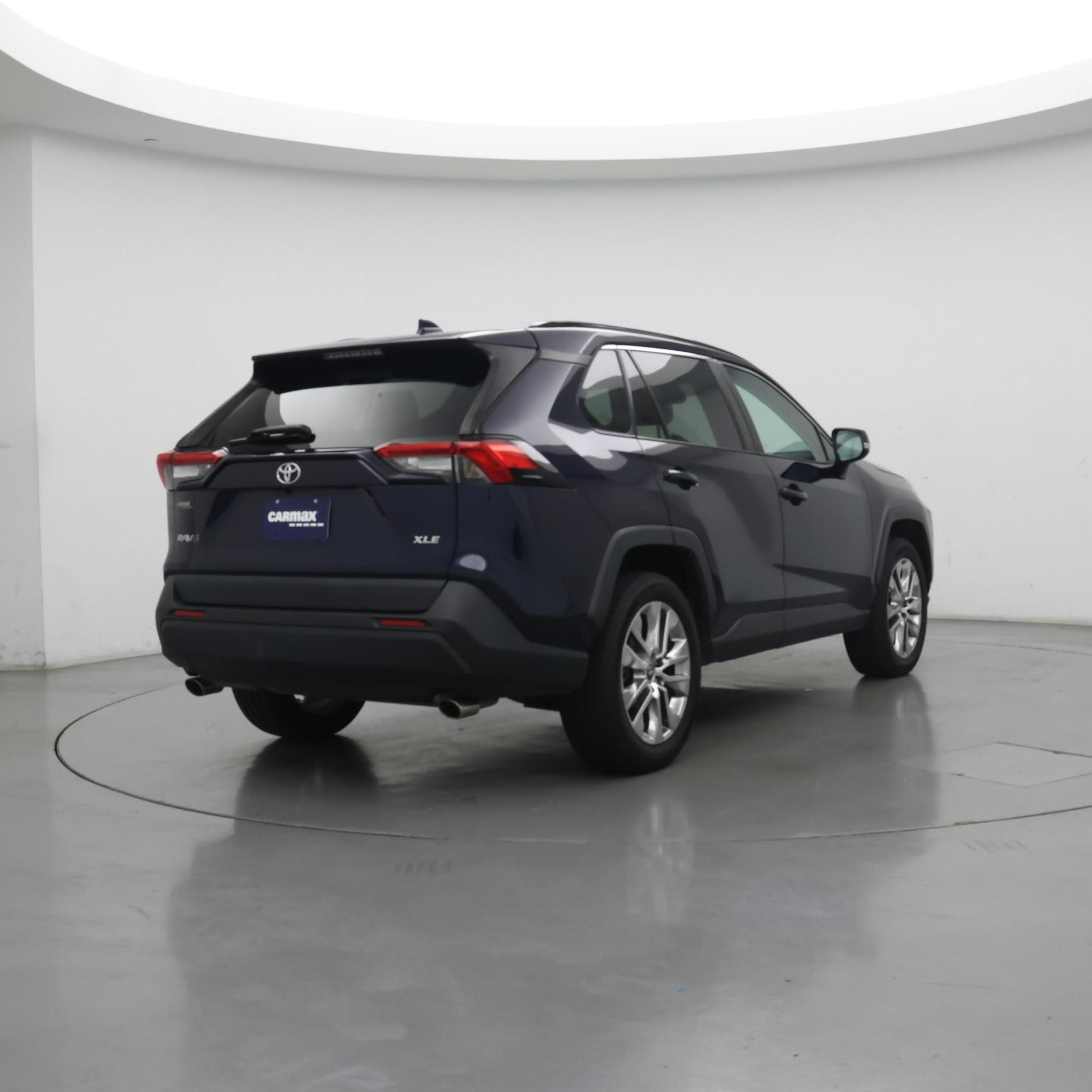 Thumbnail: 2020 Toyota RAV4 - 8