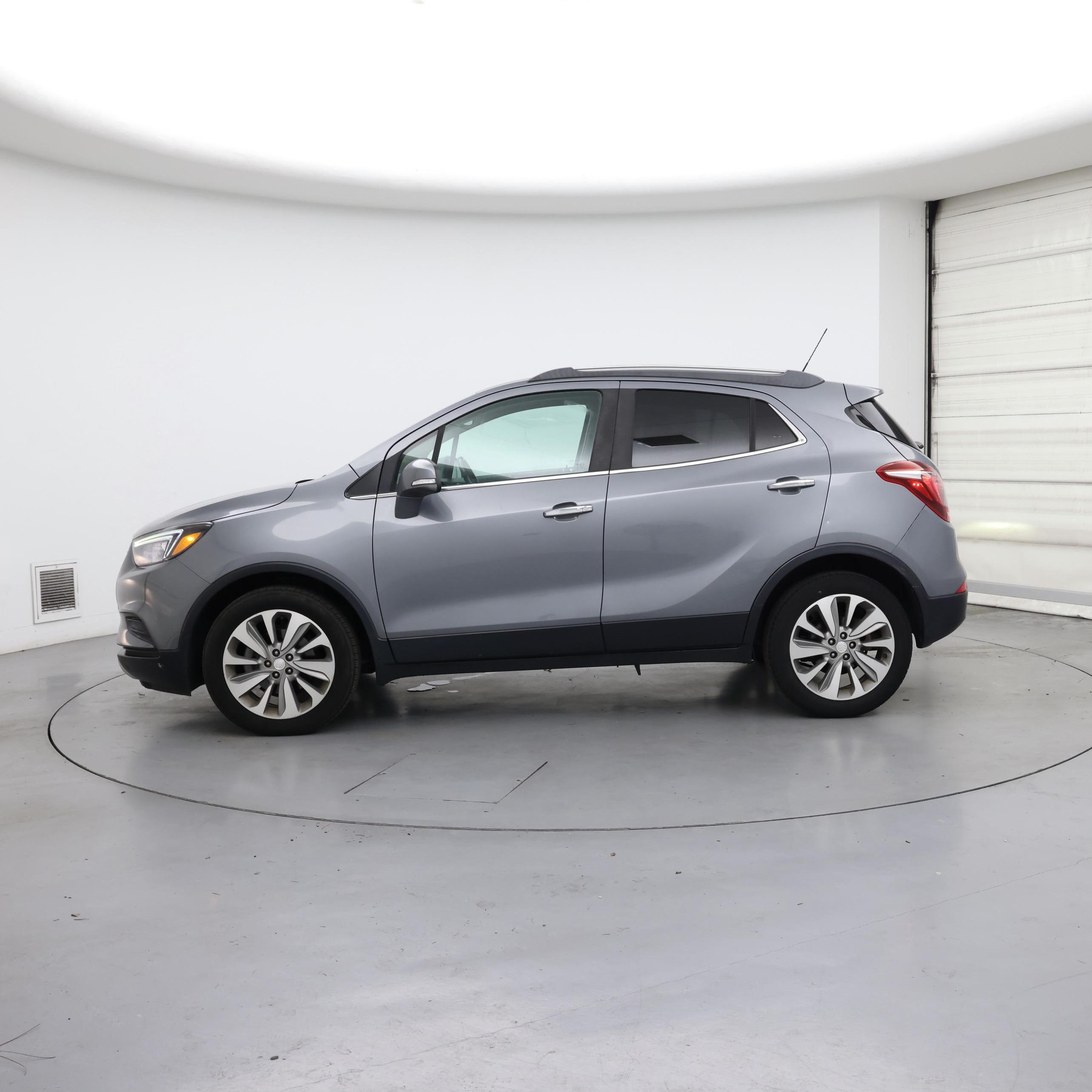 Thumbnail: 2019 Buick Encore - 3