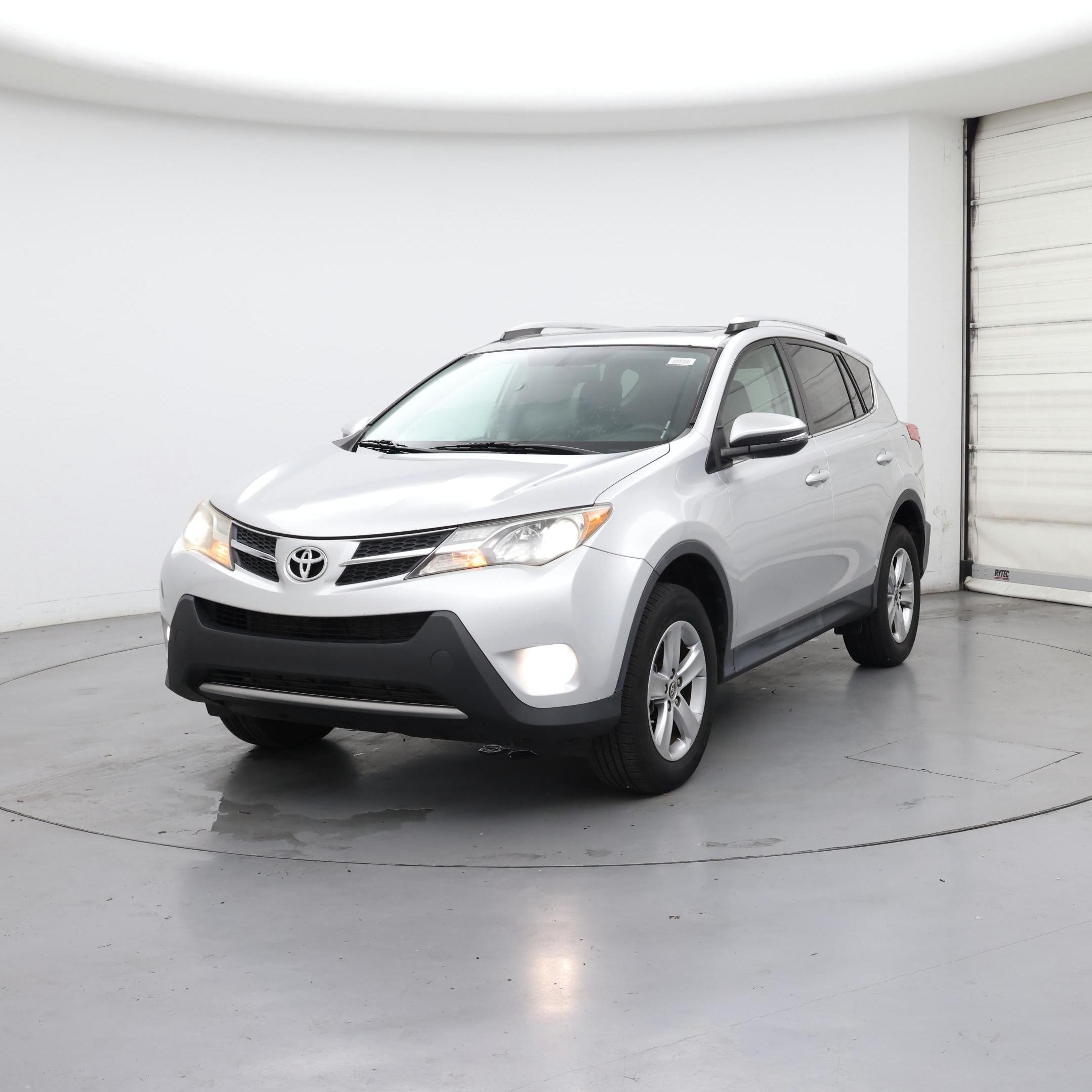 Thumbnail: 2015 Toyota RAV4 - 4