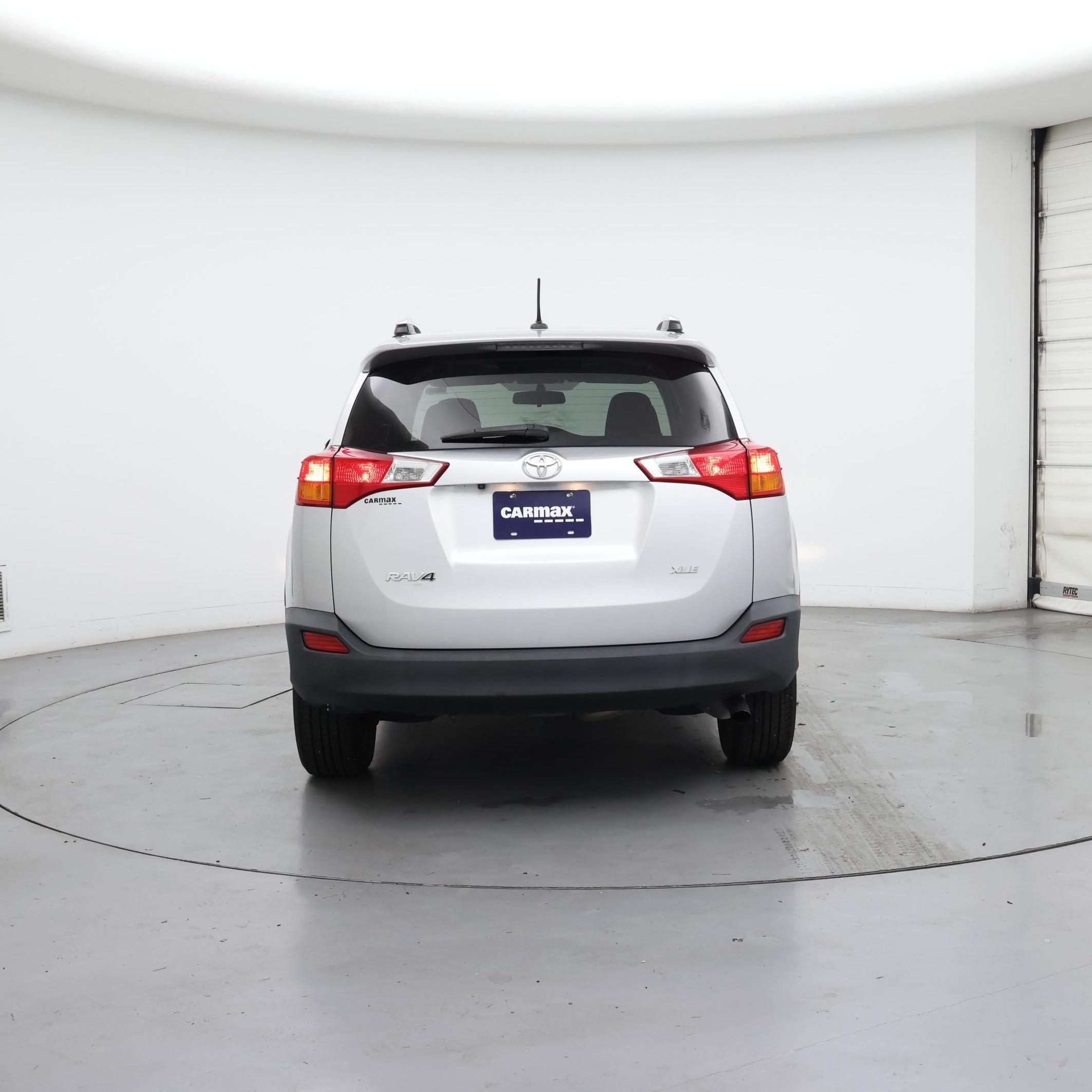 Thumbnail: 2015 Toyota RAV4 - 6
