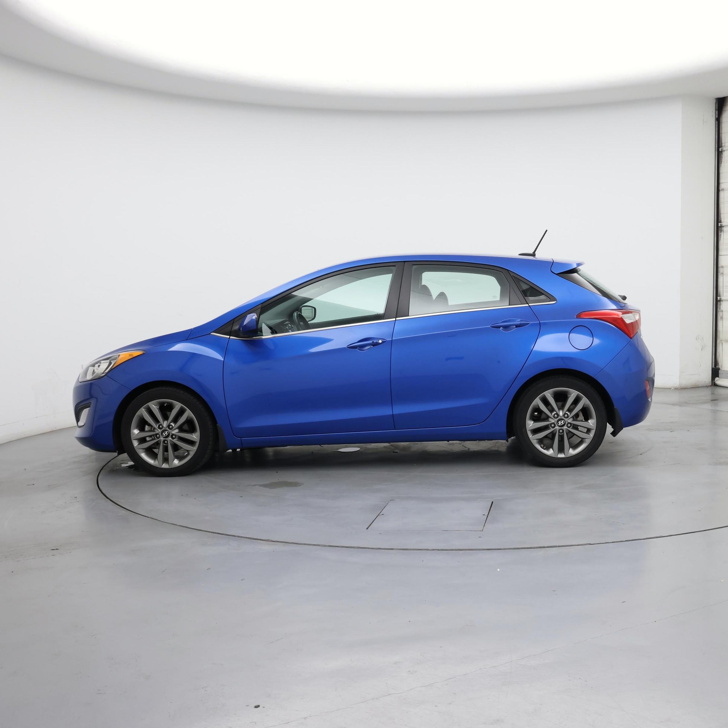 Thumbnail: 2017 Hyundai Elantra - 3