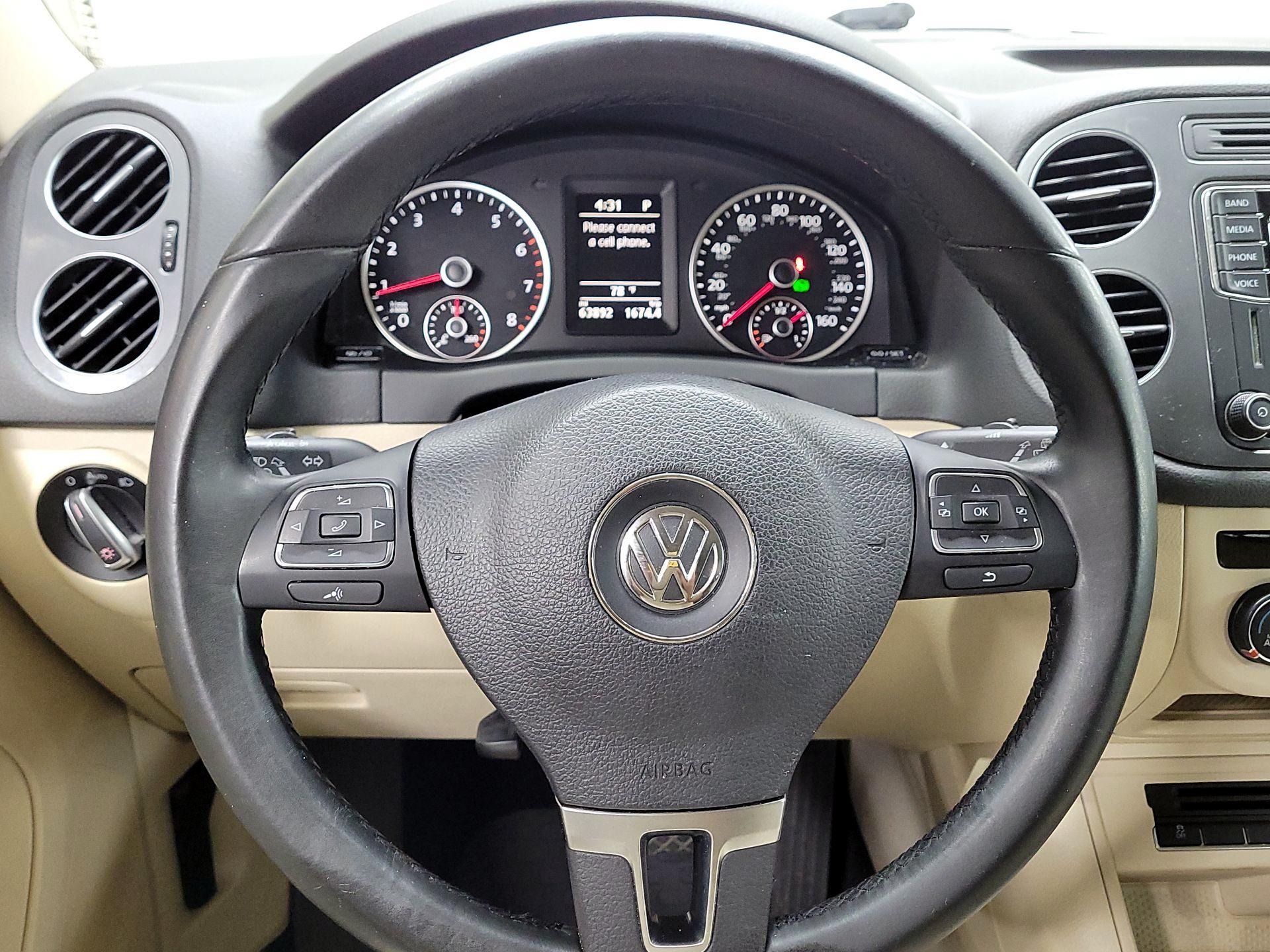 Thumbnail: 2017 Volkswagen Tiguan - 10