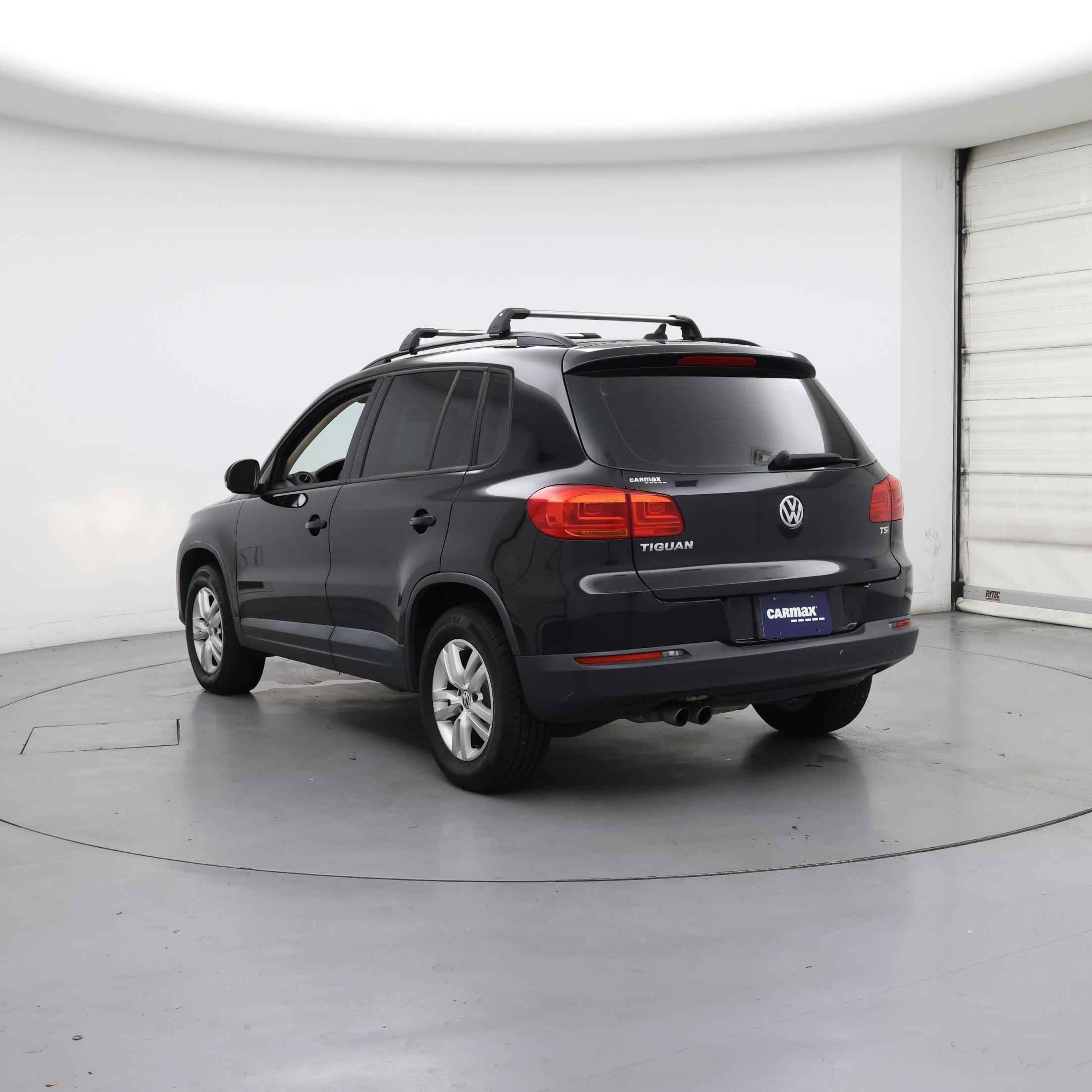 Thumbnail: 2017 Volkswagen Tiguan - 2