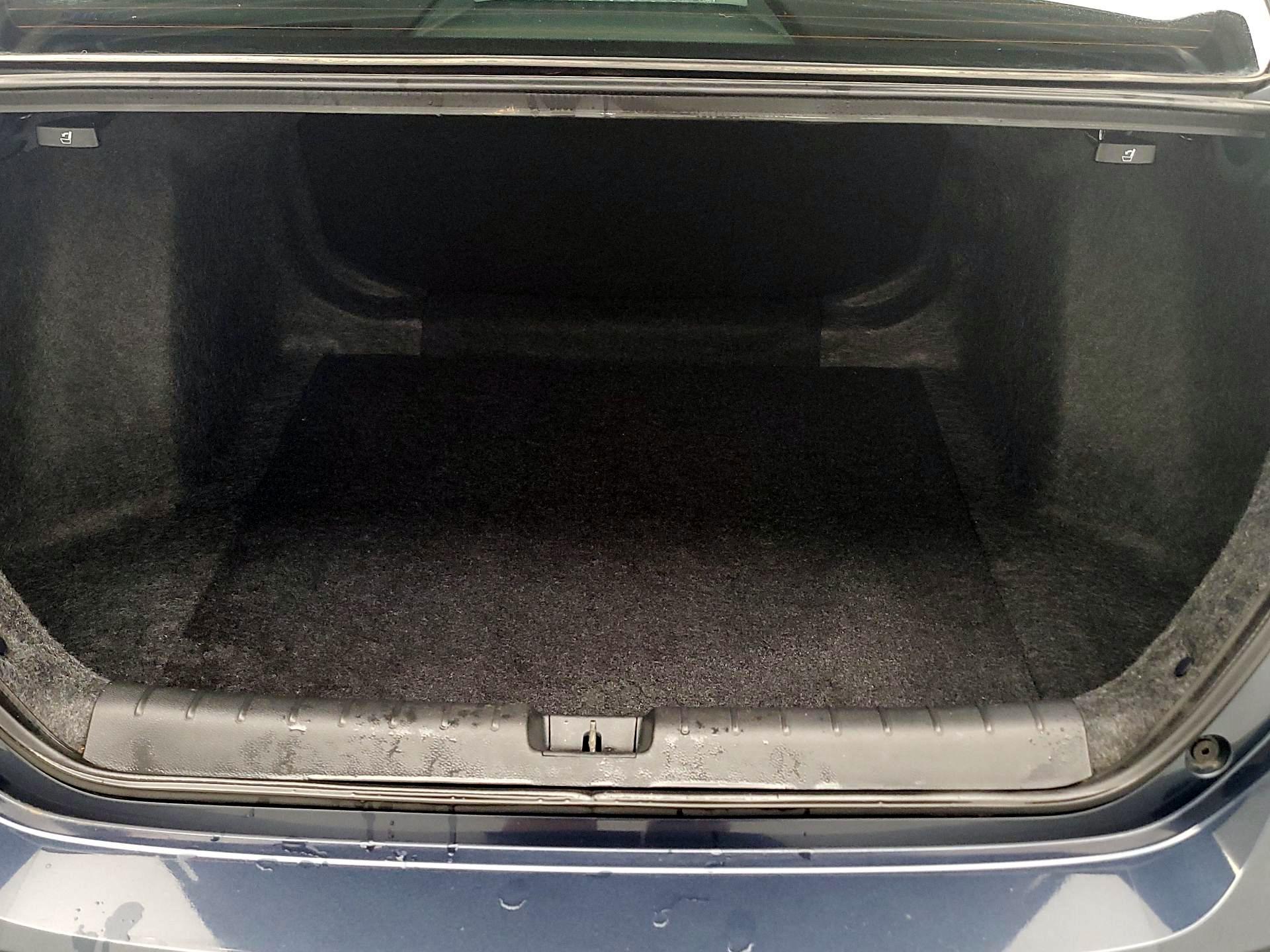Thumbnail: 2019 Honda Insight - 20