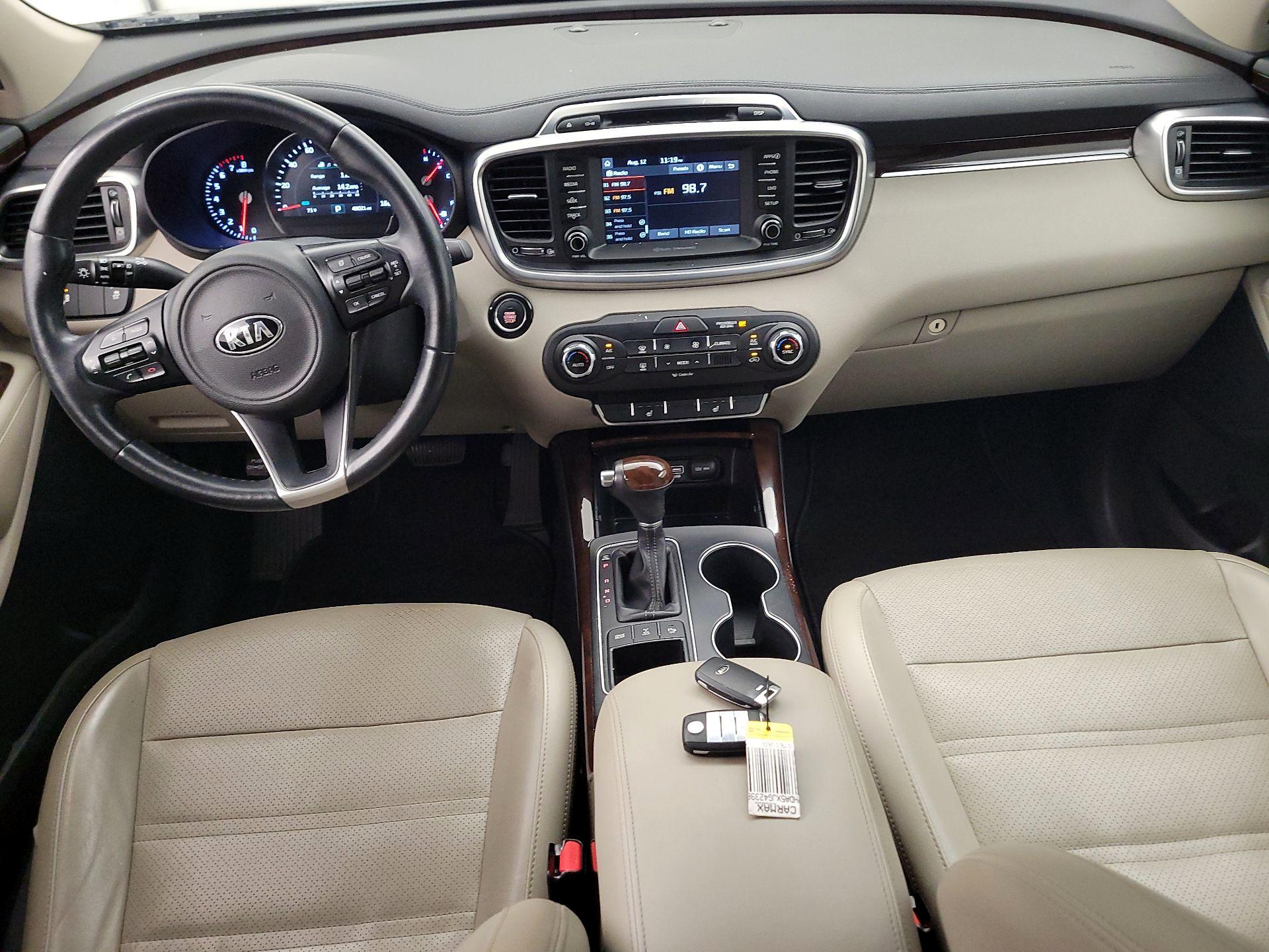 Thumbnail: 2018 Kia Sorento - 9