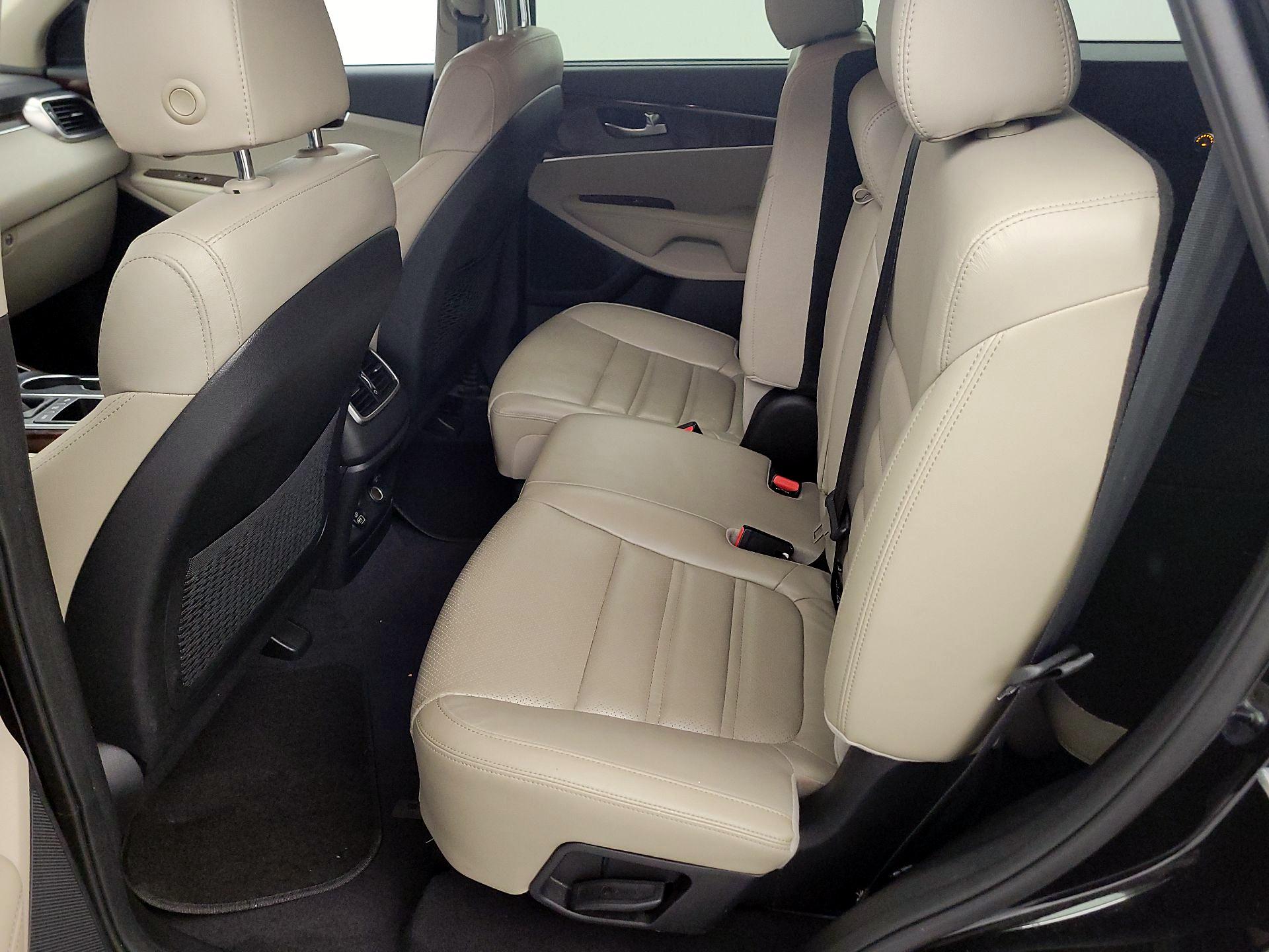 Thumbnail: 2018 Kia Sorento - 19