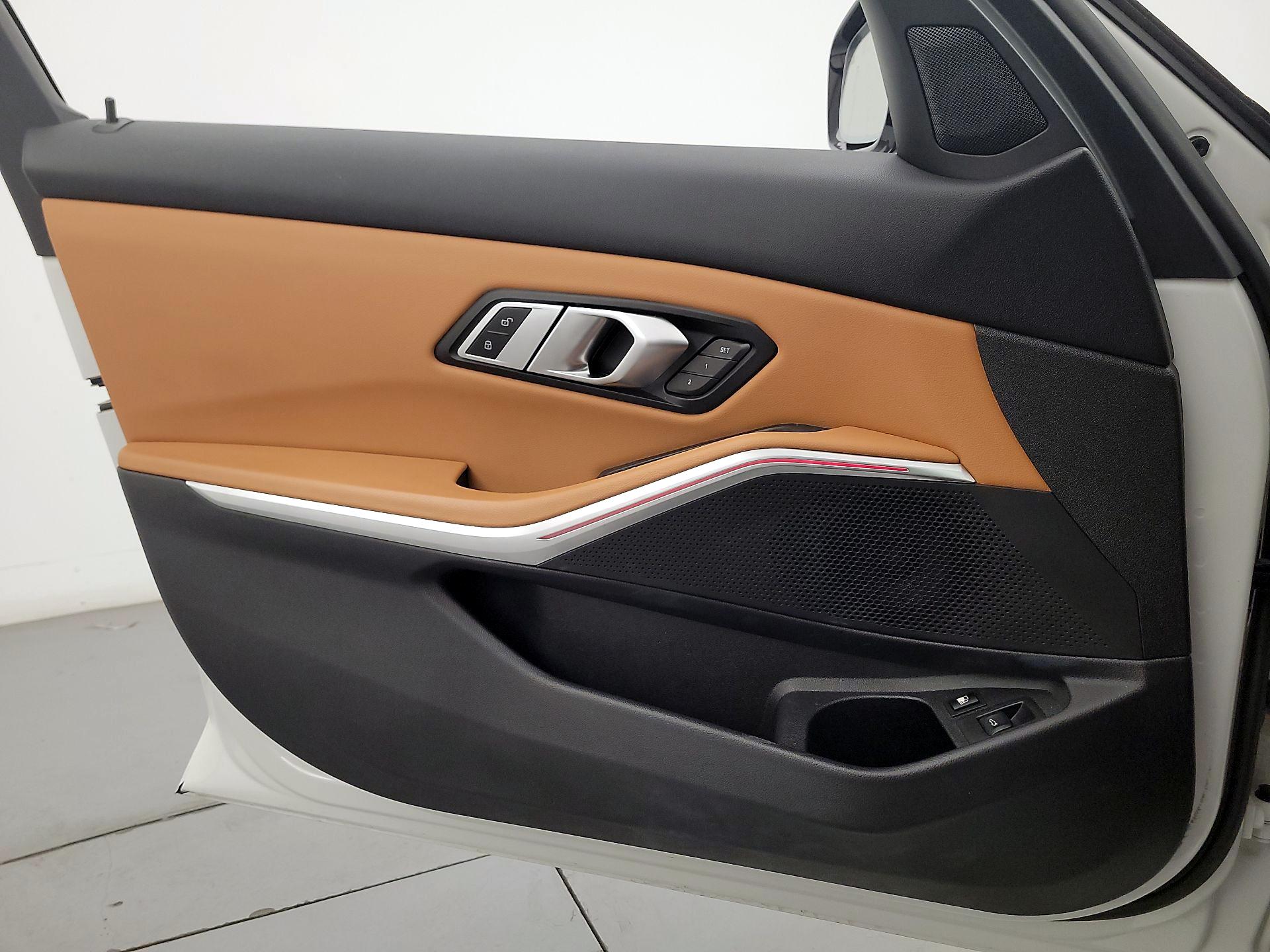 Thumbnail: 2023 BMW 3 Series - 12