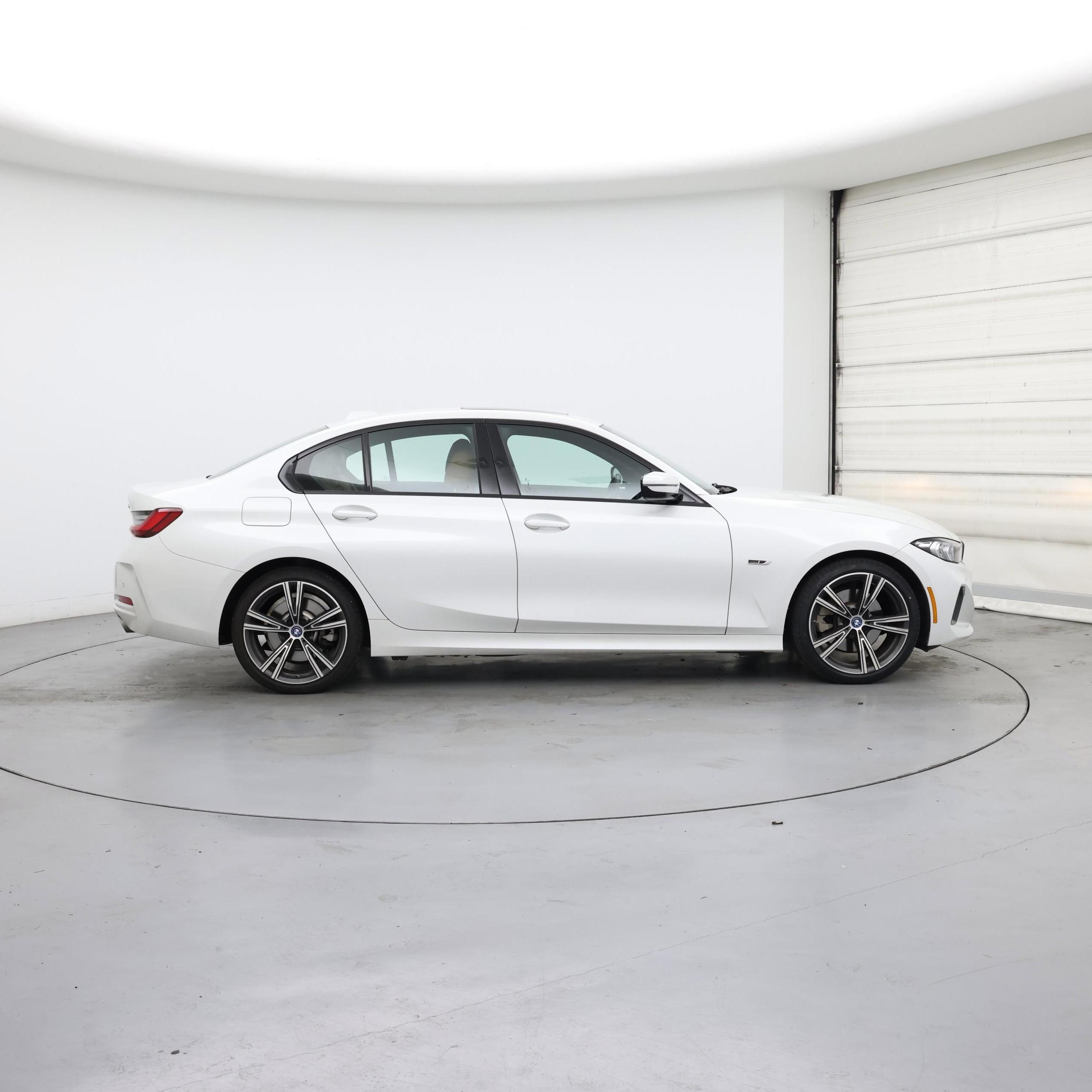 Thumbnail: 2023 BMW 3 Series - 7