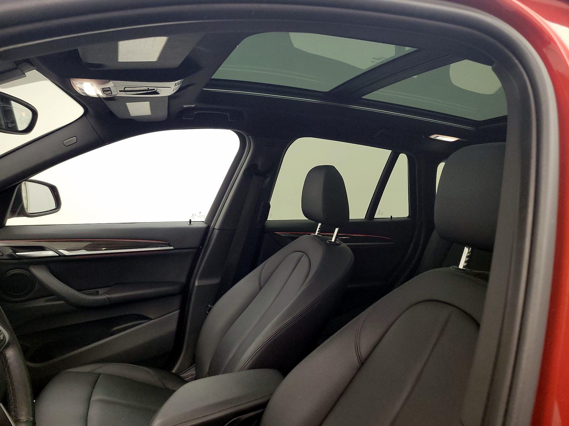Thumbnail: 2018 BMW X1 - 18