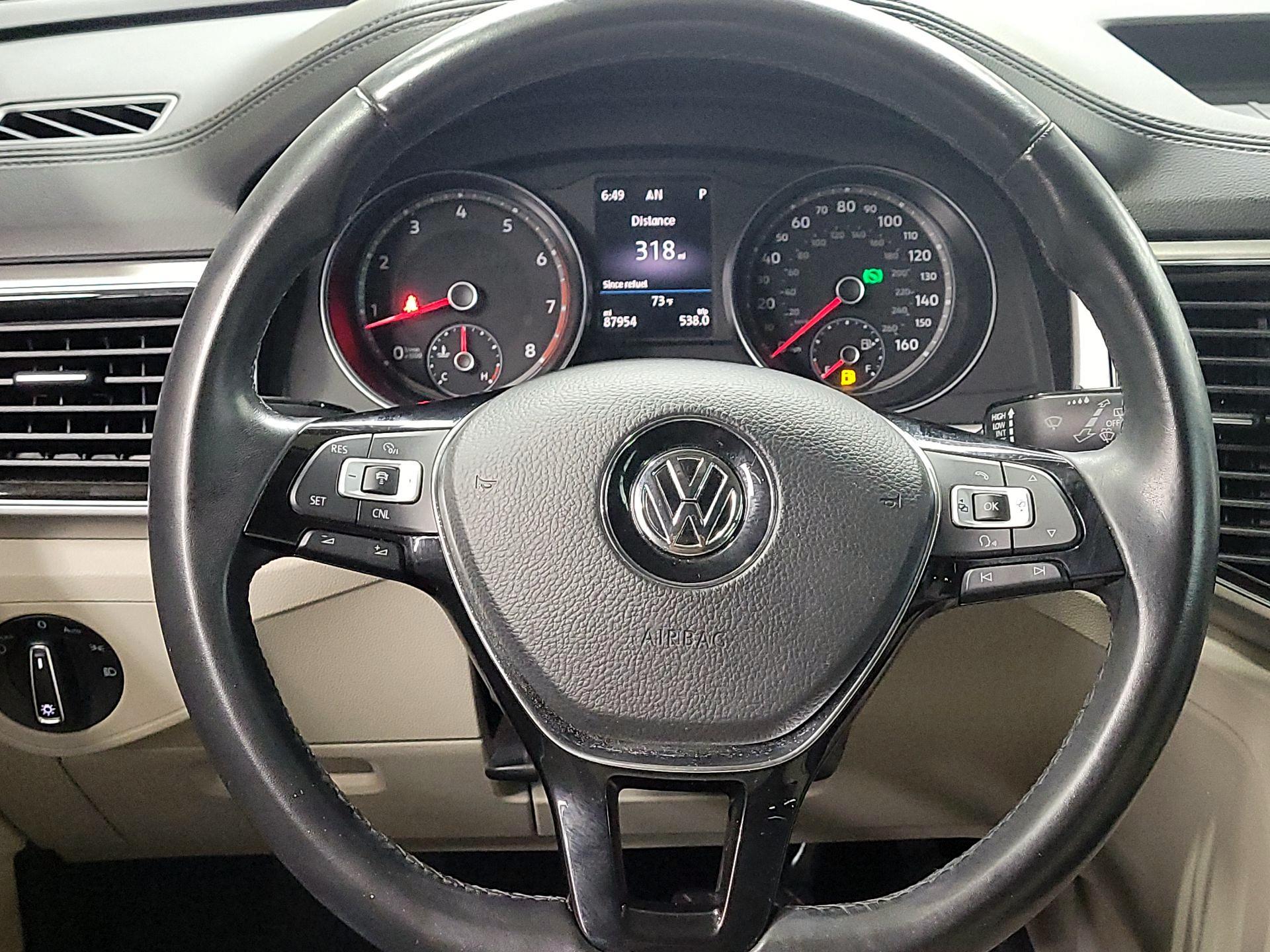 Thumbnail: 2018 Volkswagen Atlas - 10