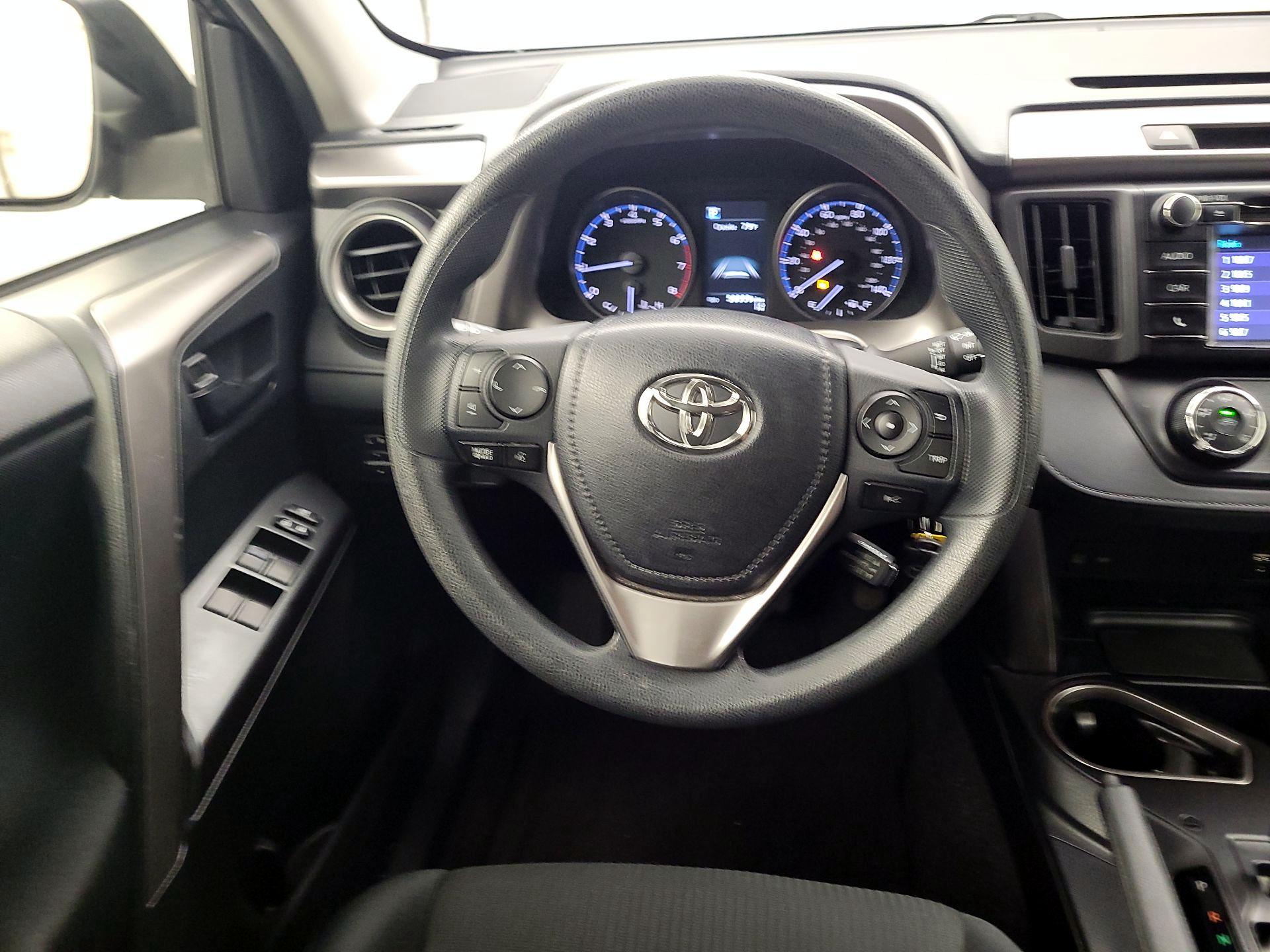 Thumbnail: 2017 Toyota RAV4 - 10