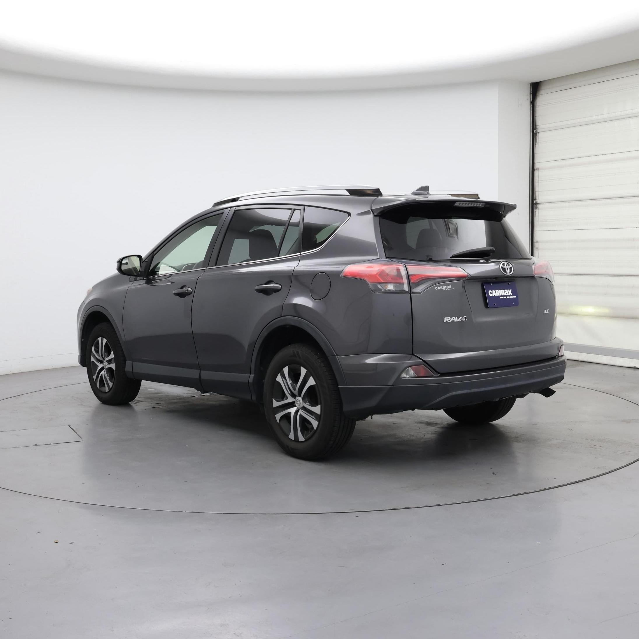 Thumbnail: 2017 Toyota RAV4 - 2