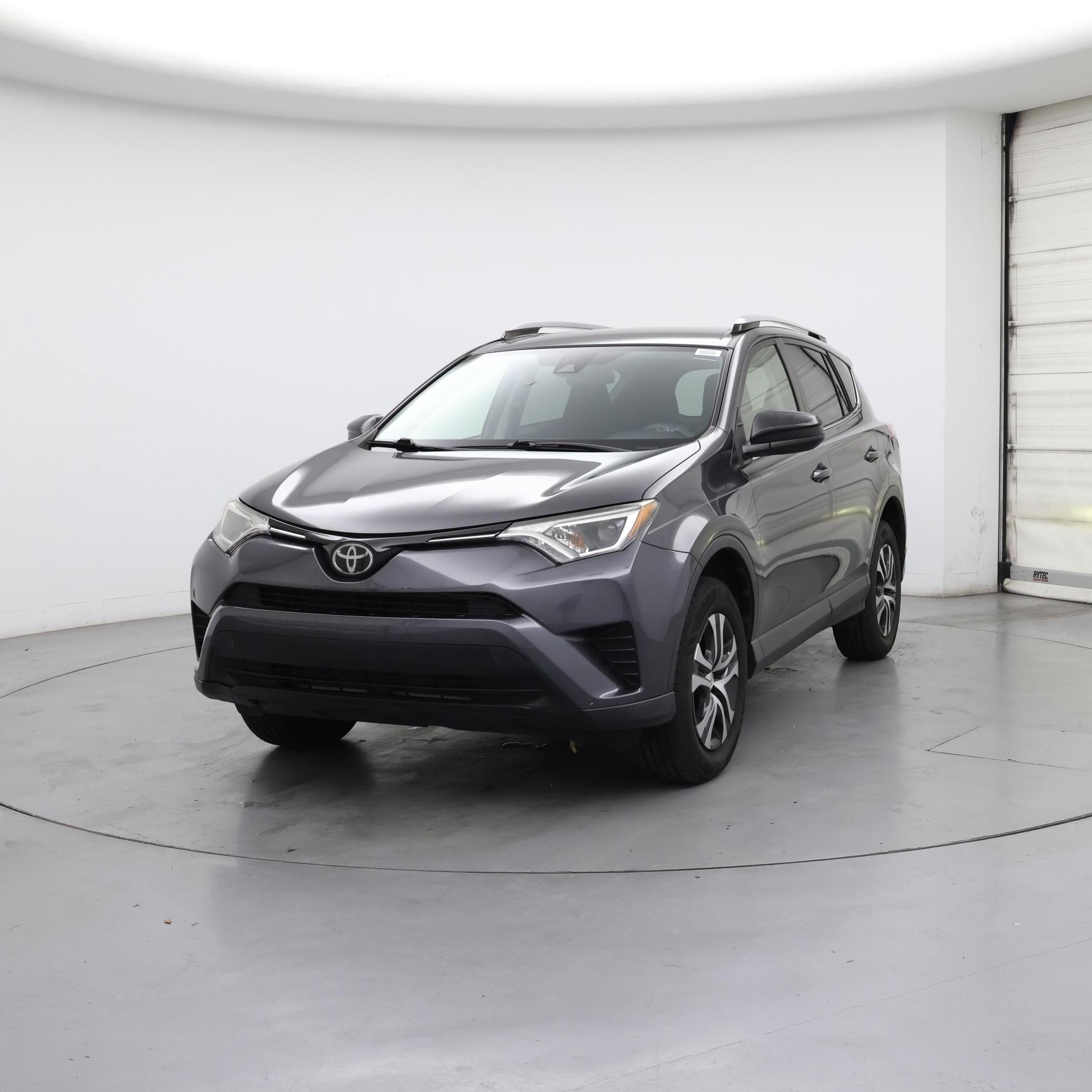 Thumbnail: 2017 Toyota RAV4 - 4