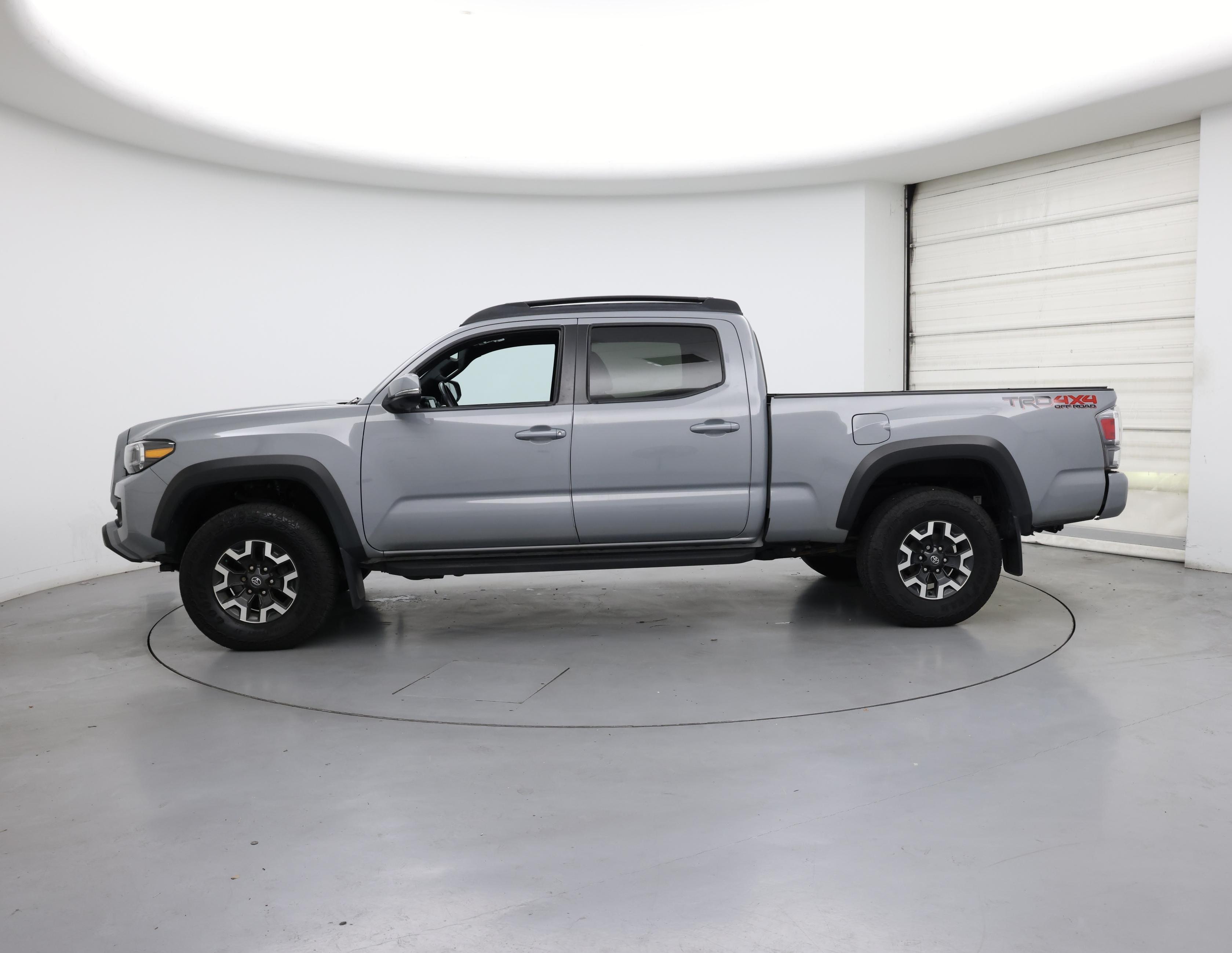 Thumbnail: 2021 Toyota Tacoma - 3
