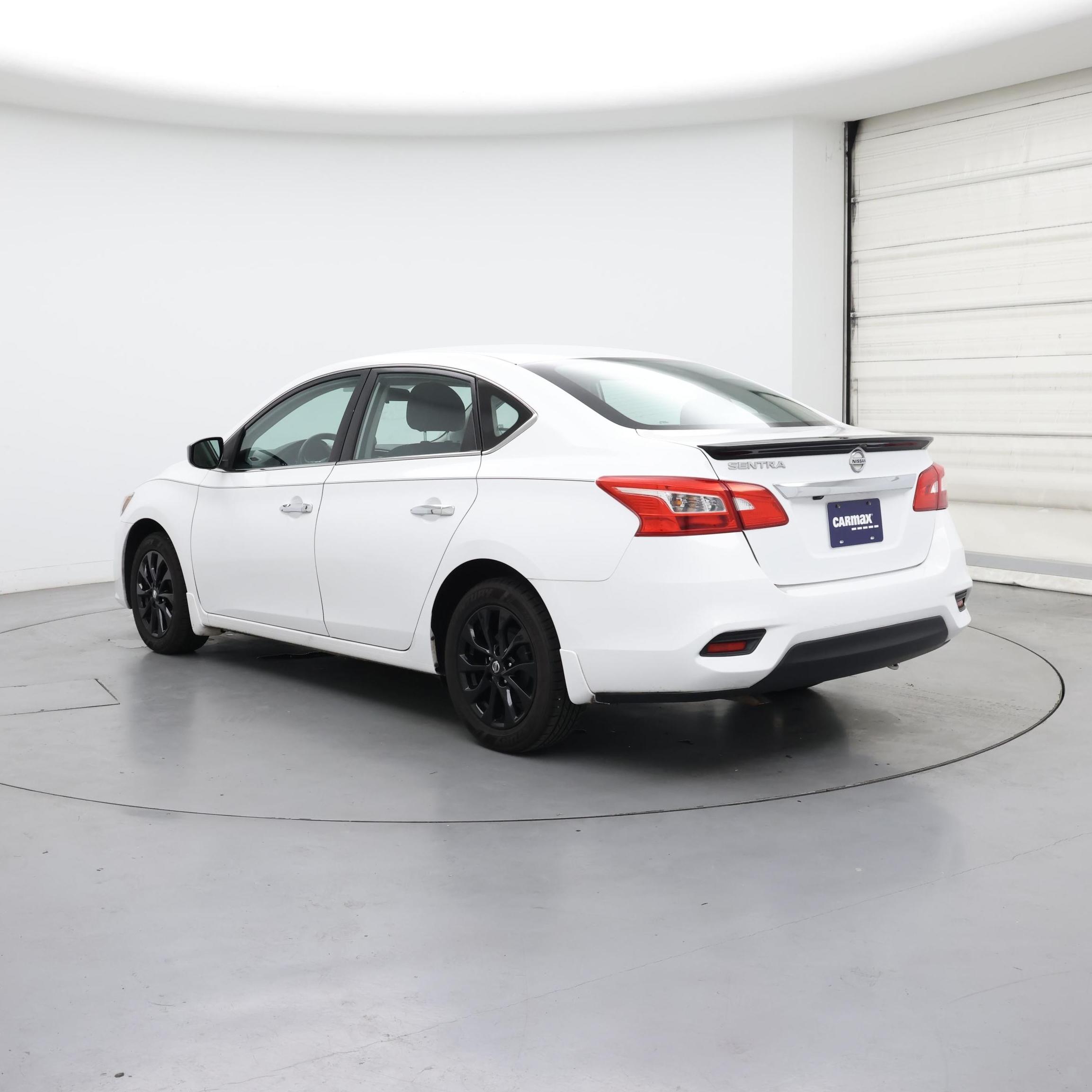 Thumbnail: 2018 Nissan Sentra - 2