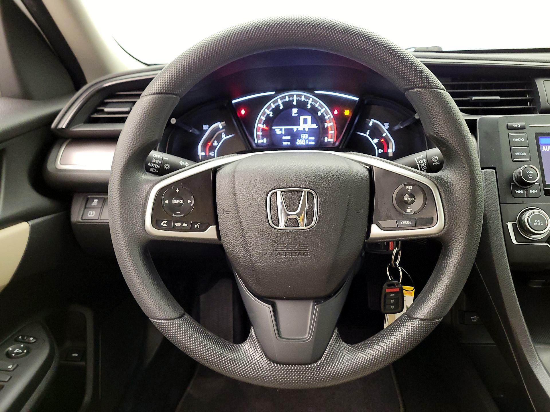 Thumbnail: 2017 Honda Civic - 10