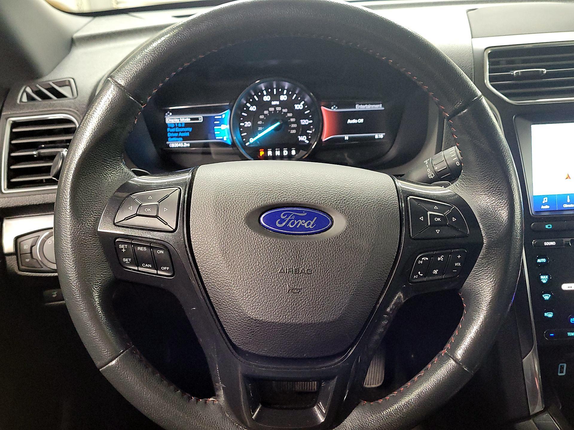 Thumbnail: 2017 Ford Explorer - 10