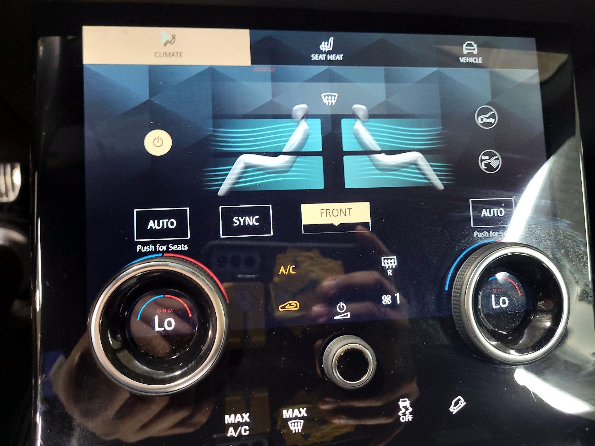 Thumbnail: 2021 Land Rover Range Rover Velar - 16