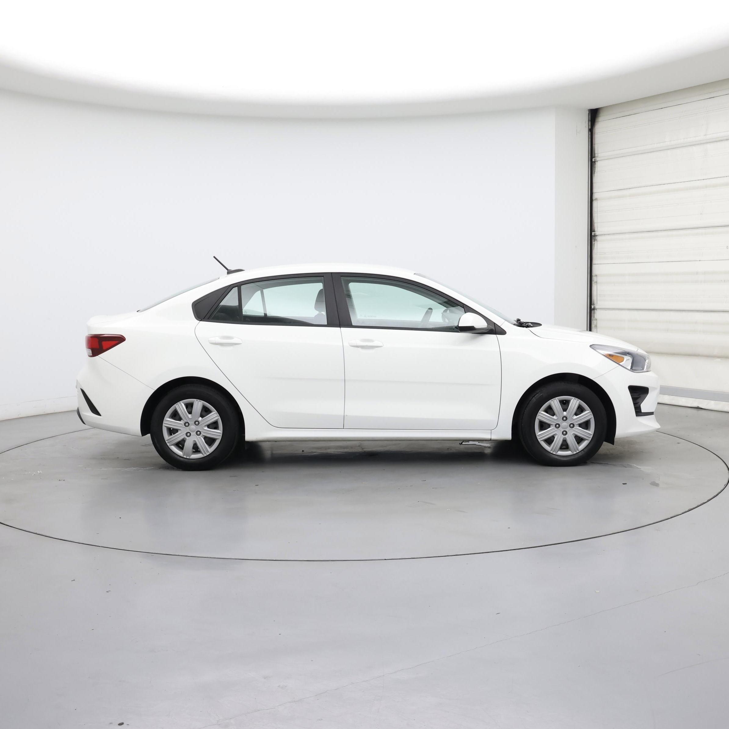 Thumbnail: 2022 Kia Rio - 7
