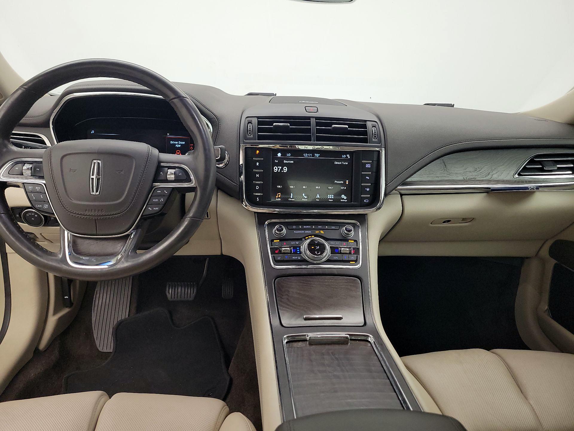 Thumbnail: 2018 Lincoln Continental - 9