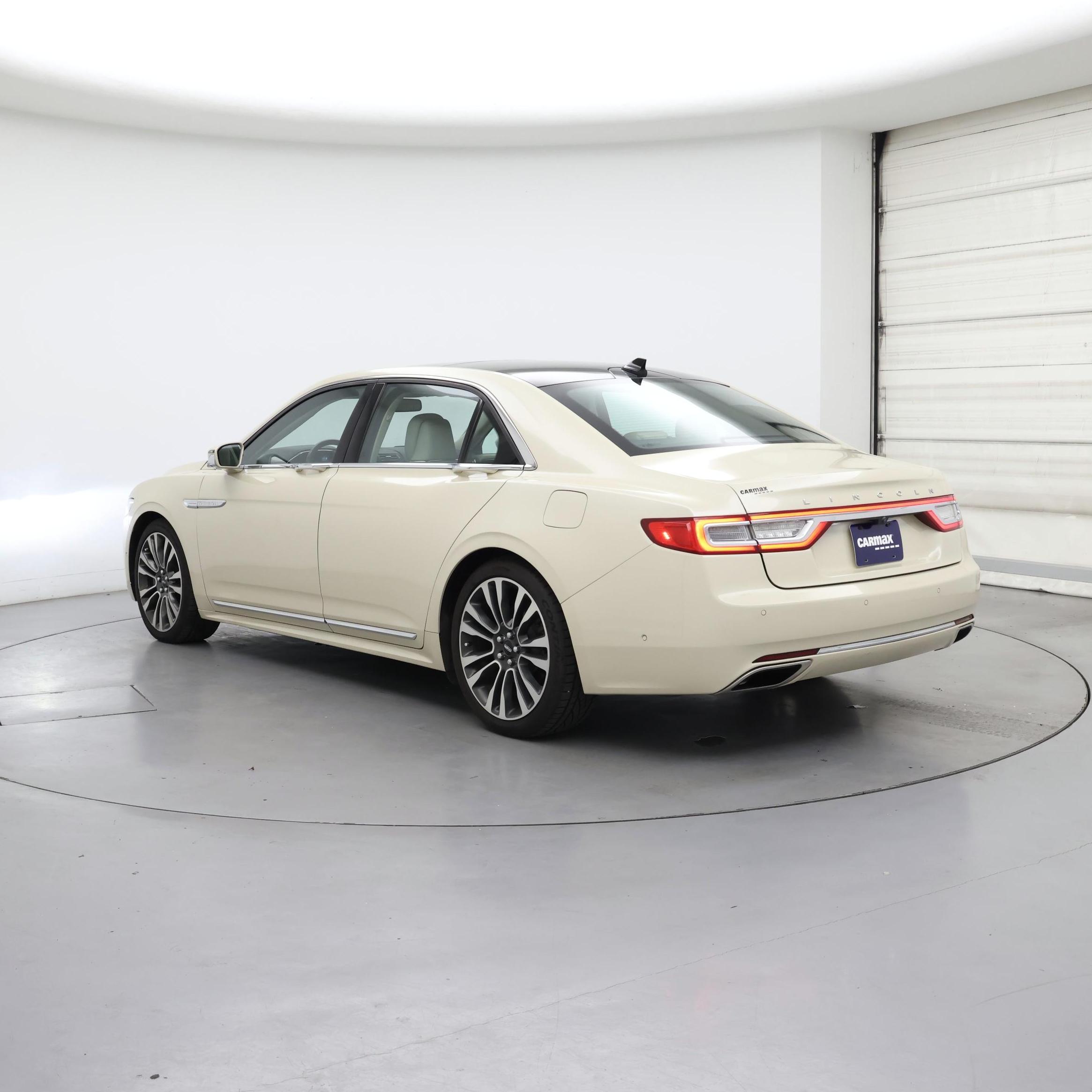 Thumbnail: 2018 Lincoln Continental - 2