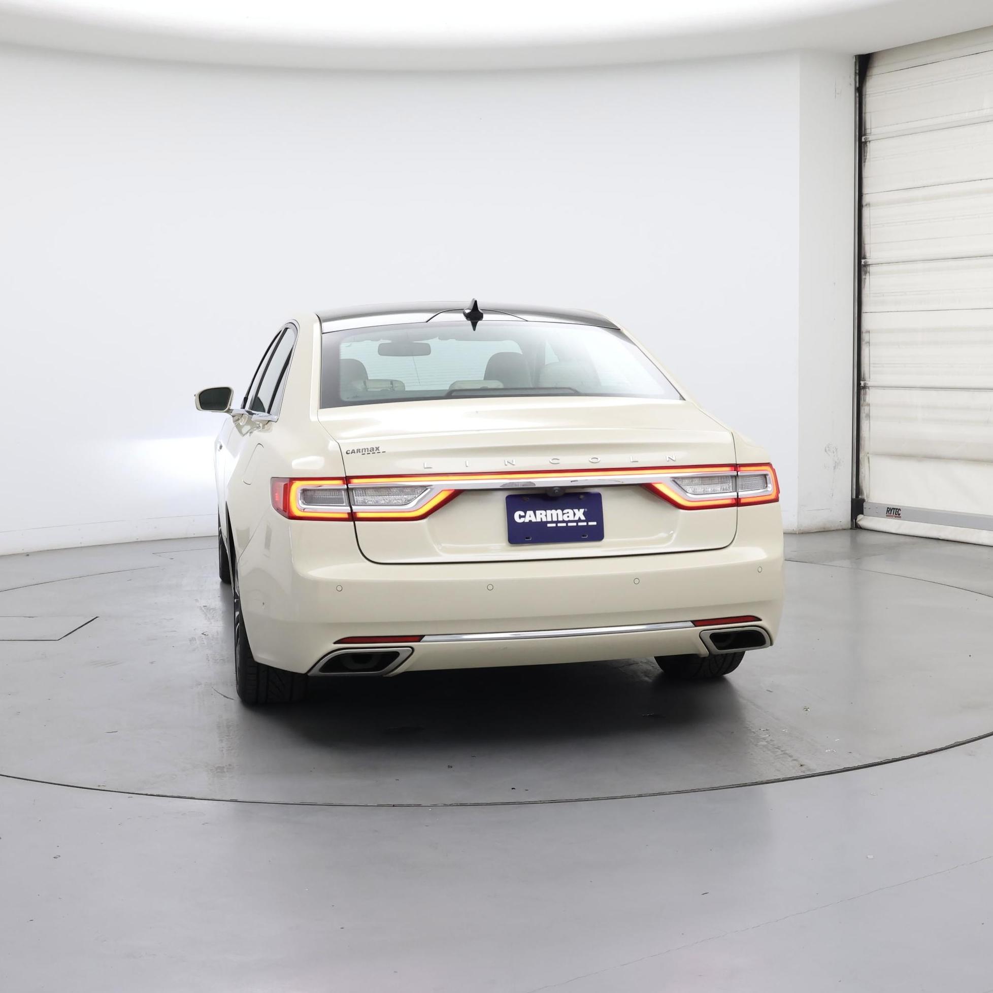 Thumbnail: 2018 Lincoln Continental - 6