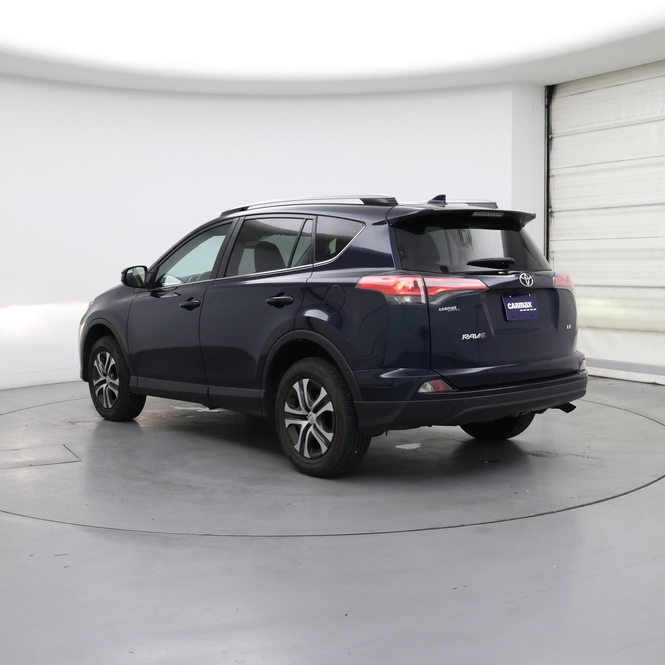 Thumbnail: 2018 Toyota RAV4 - 2