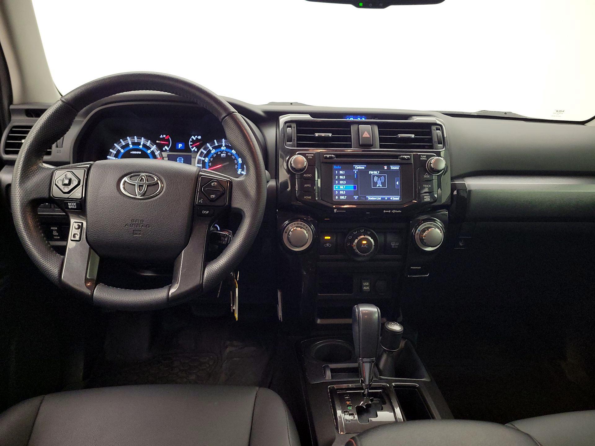 Thumbnail: 2016 Toyota 4Runner - 9