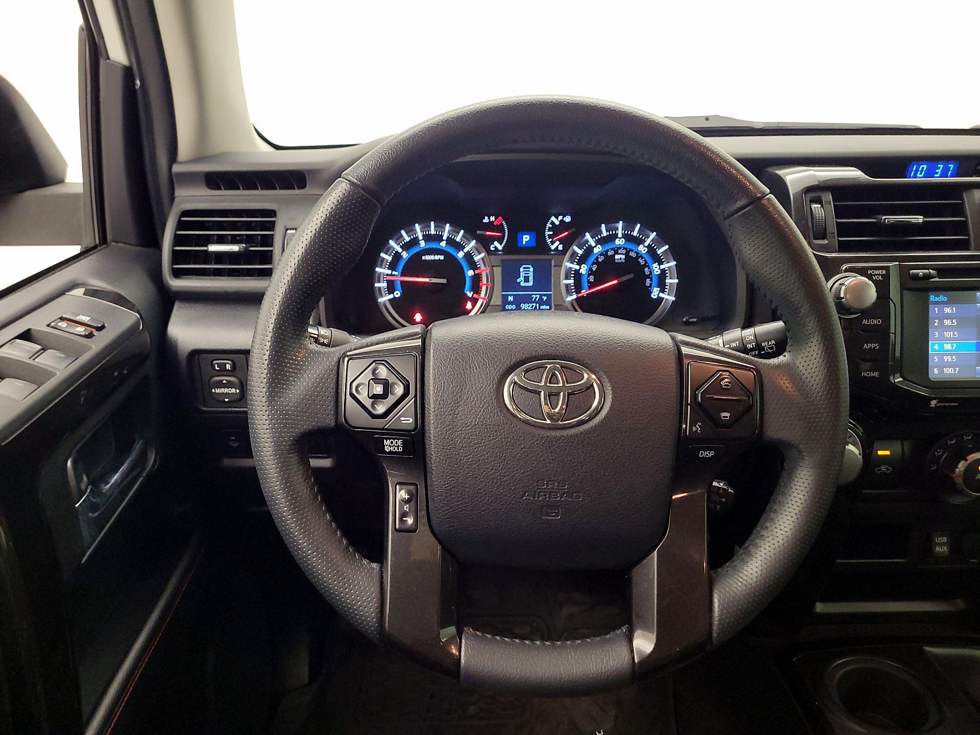 Thumbnail: 2016 Toyota 4Runner - 10