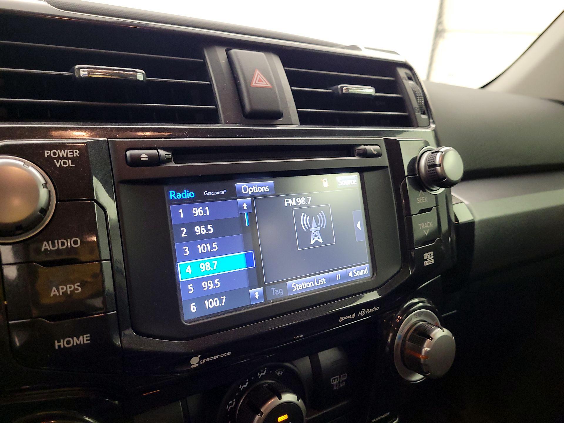 Thumbnail: 2016 Toyota 4Runner - 13
