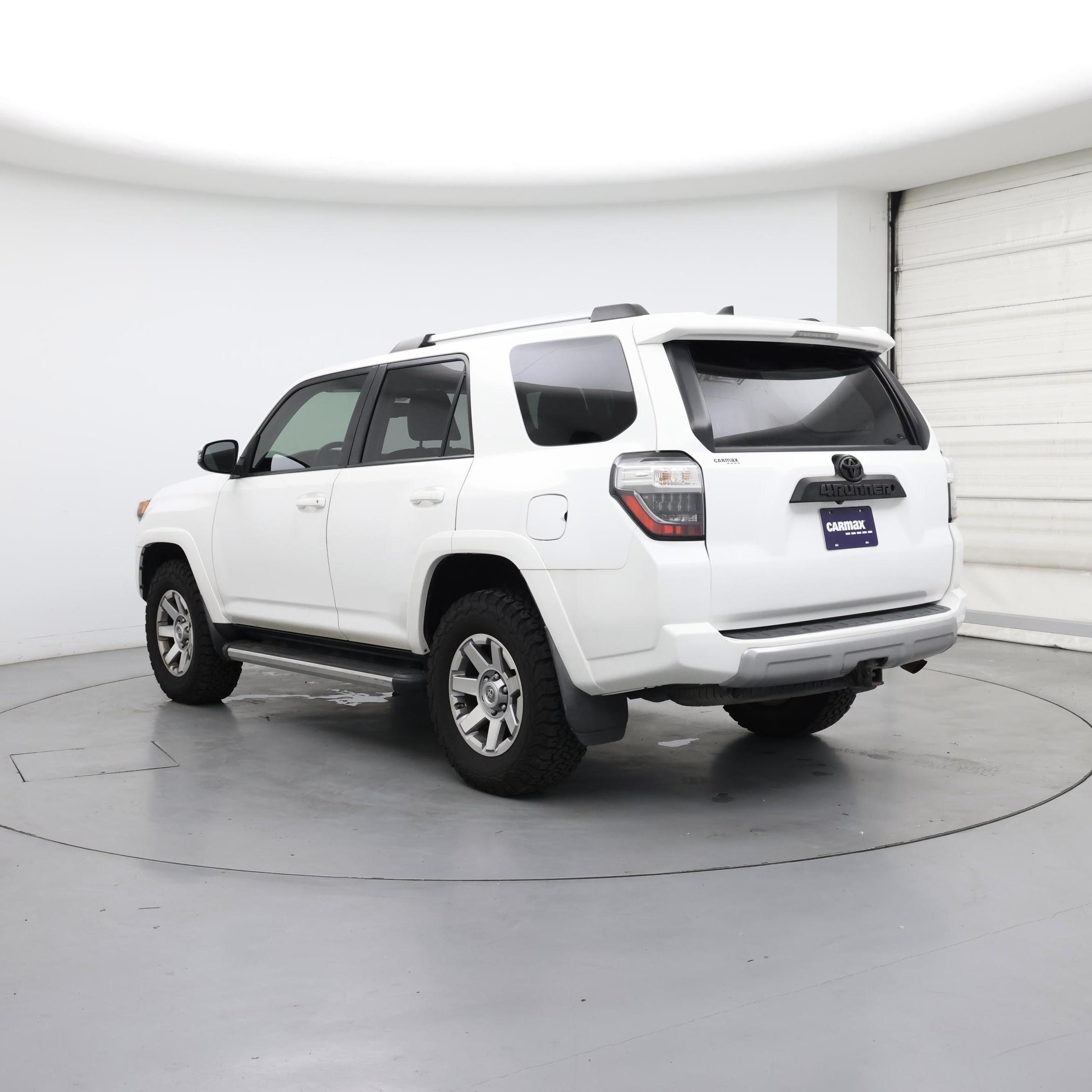 Thumbnail: 2016 Toyota 4Runner - 2