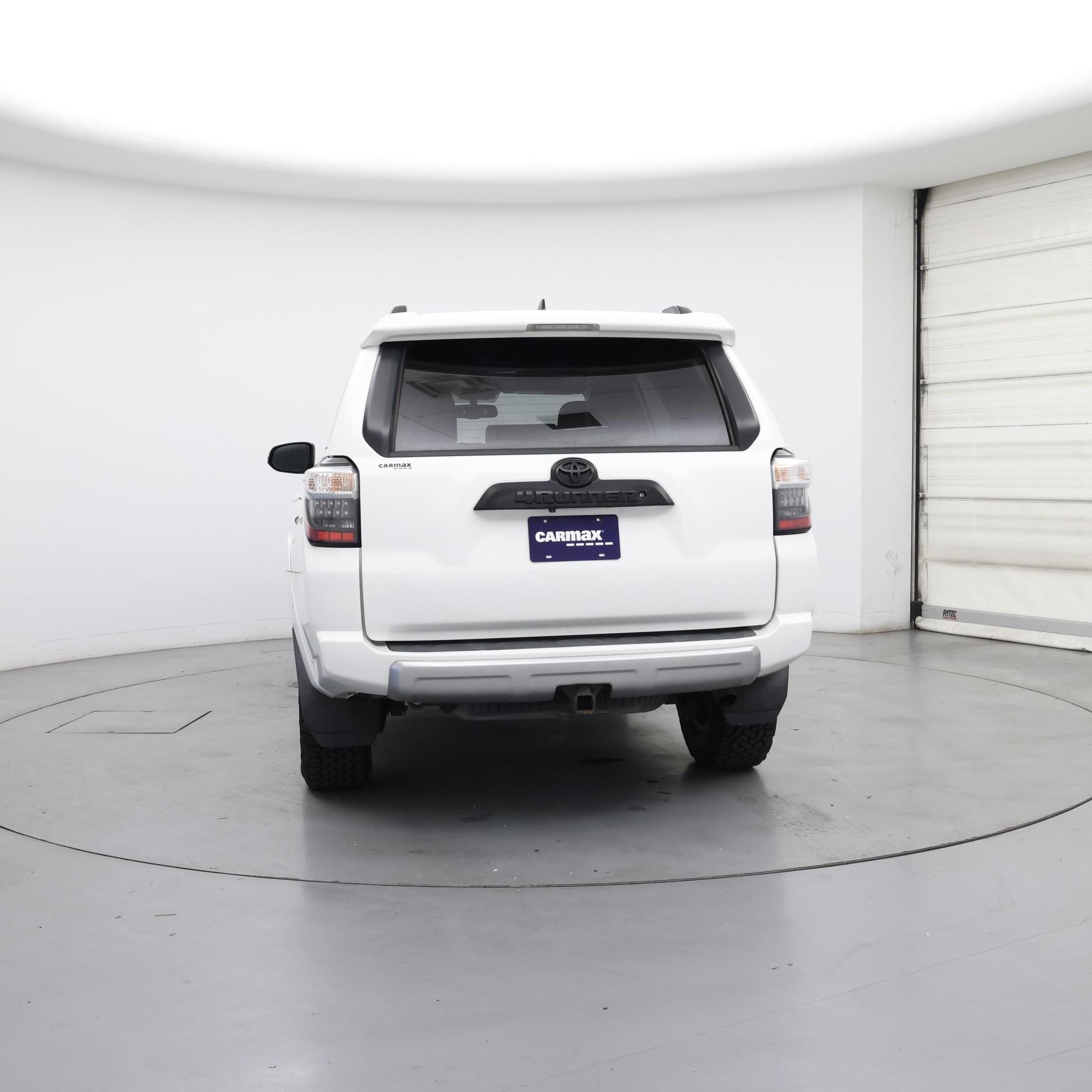 Thumbnail: 2016 Toyota 4Runner - 6