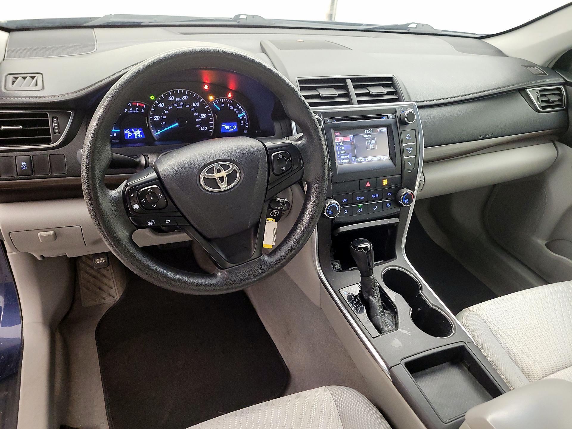 Thumbnail: 2015 Toyota Camry - 9