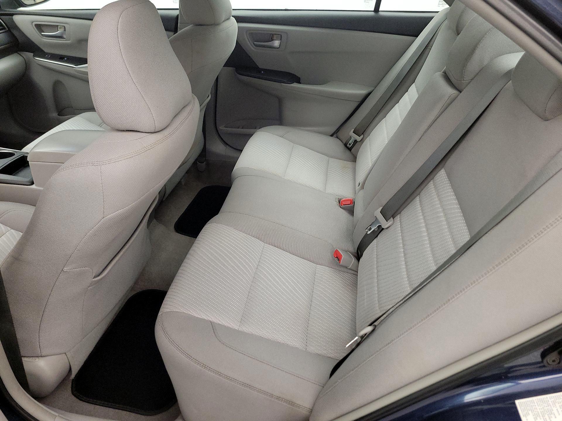 Thumbnail: 2015 Toyota Camry - 19