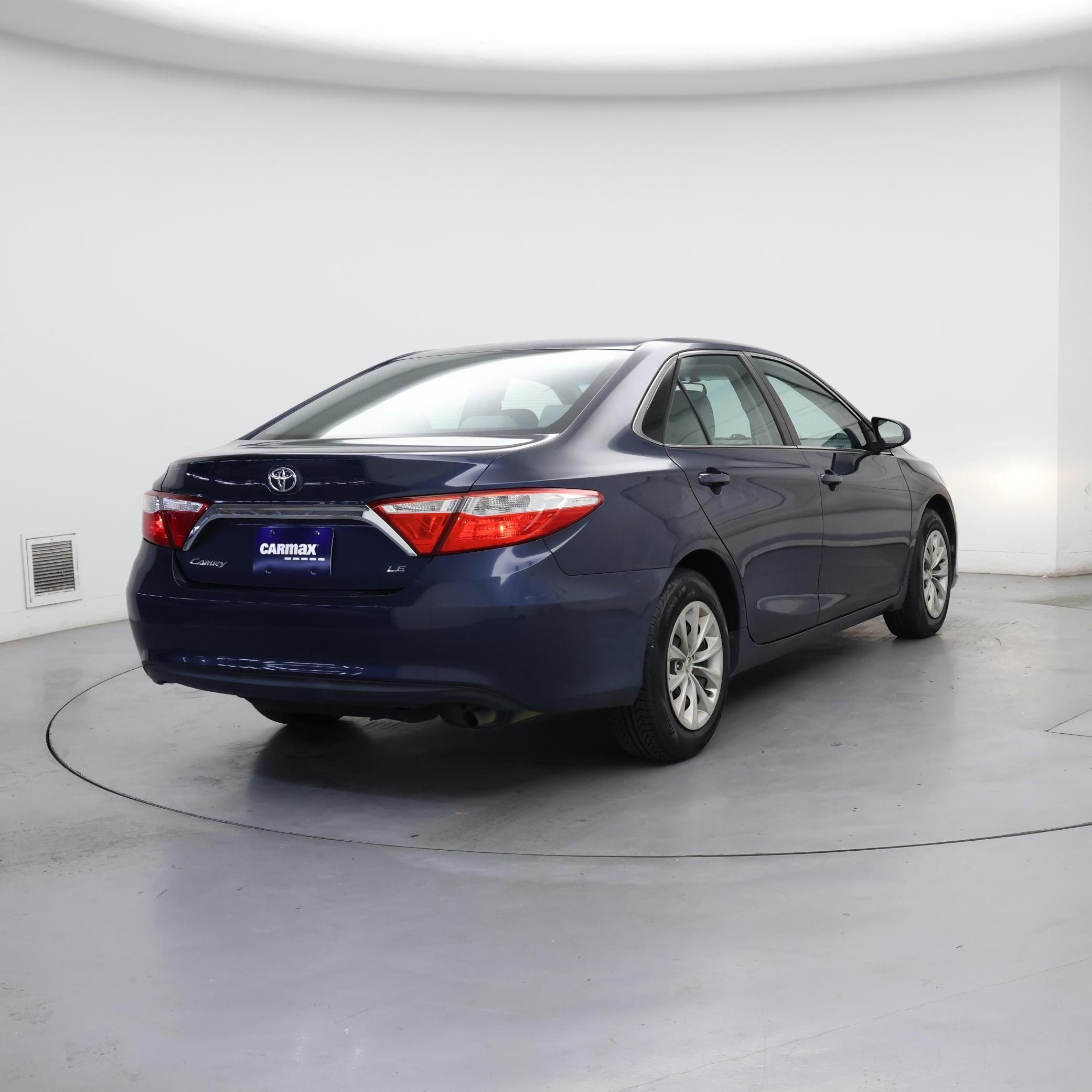 Thumbnail: 2015 Toyota Camry - 8