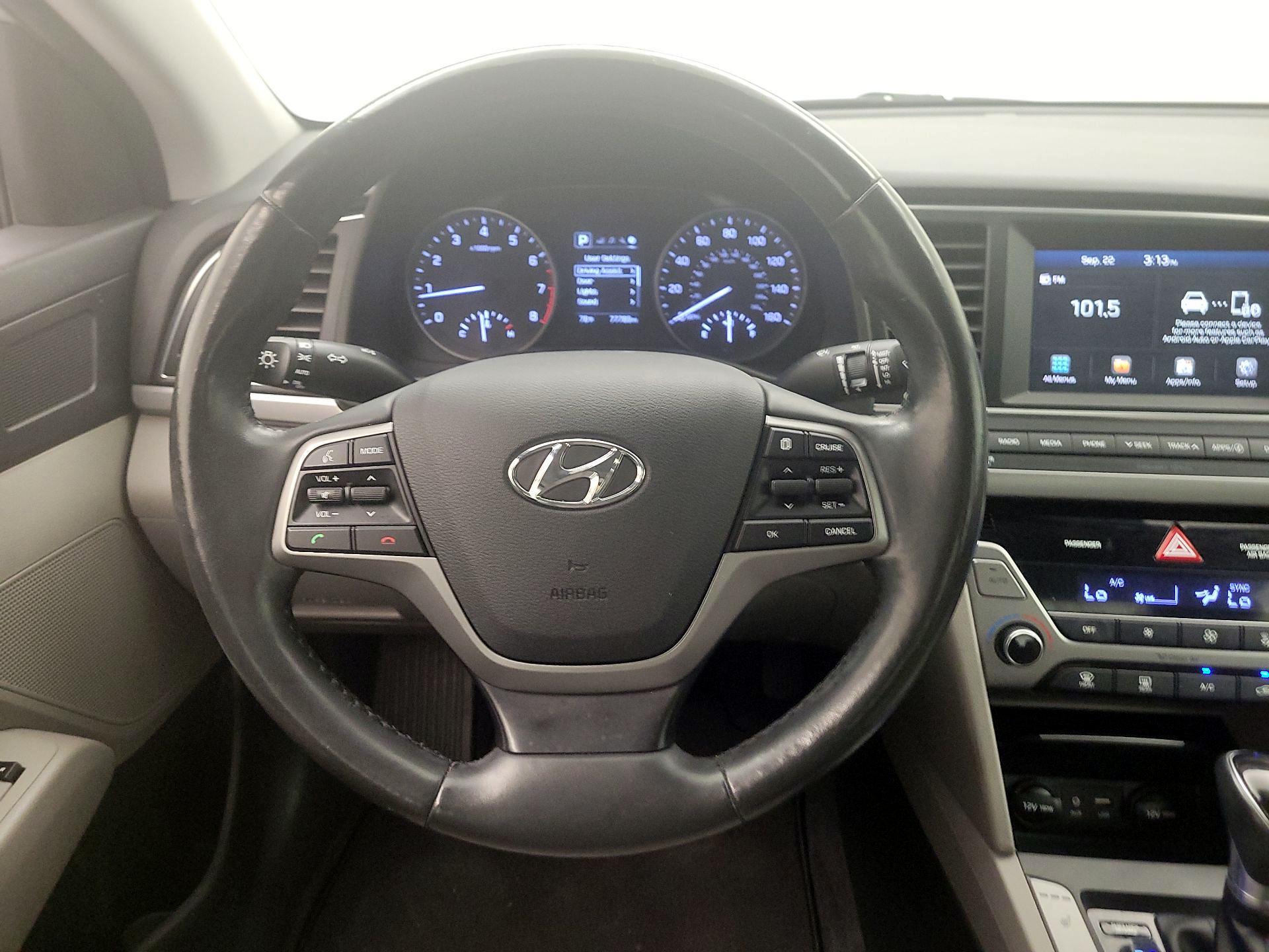 Thumbnail: 2018 Hyundai Elantra - 10
