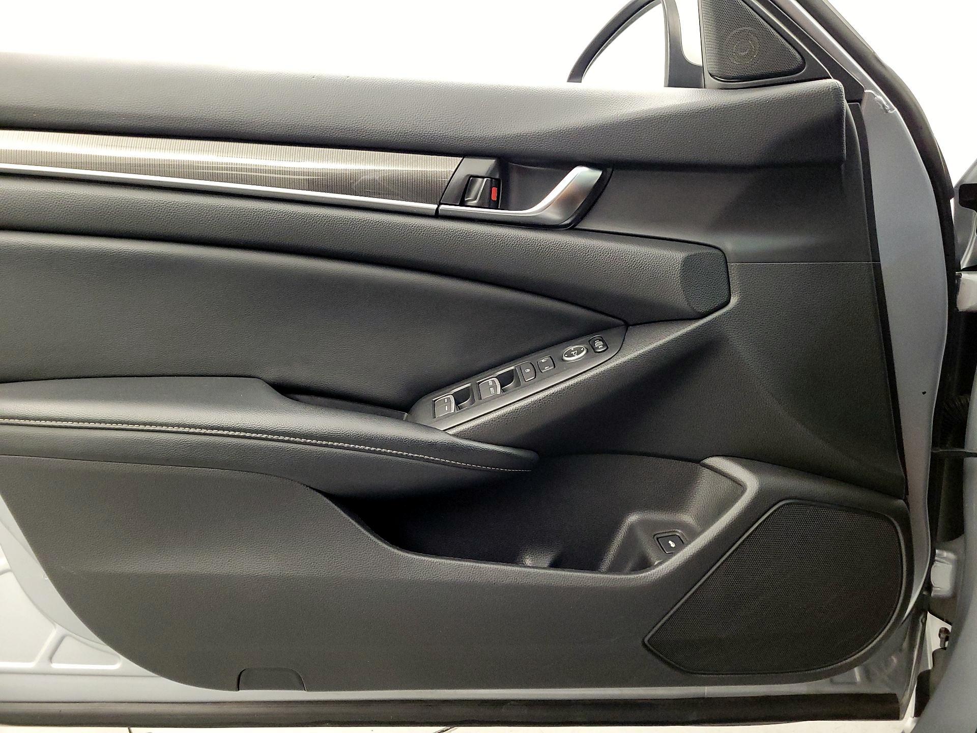 Thumbnail: 2018 Honda Accord - 12