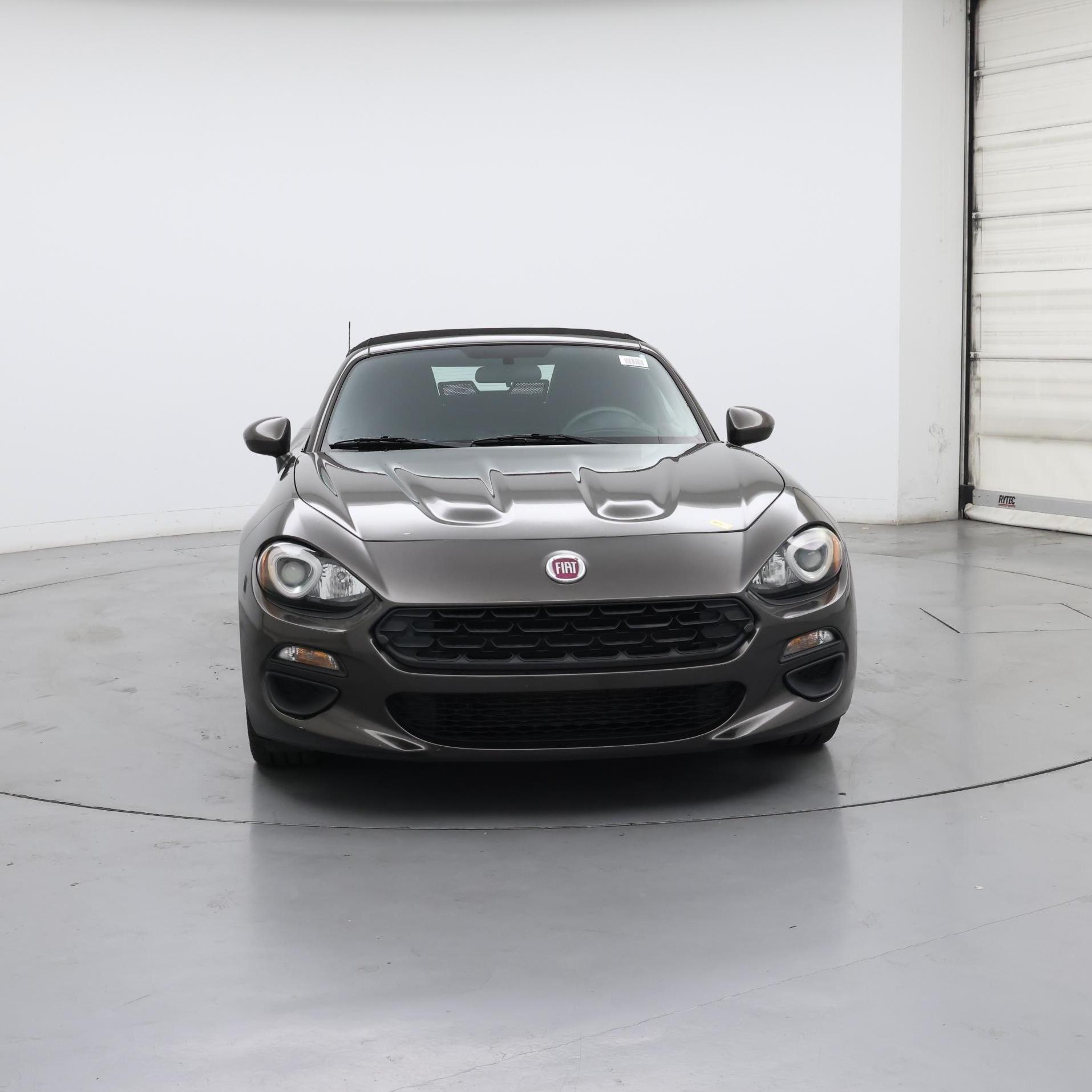 Thumbnail: 2017 Fiat 124 Spider - 5