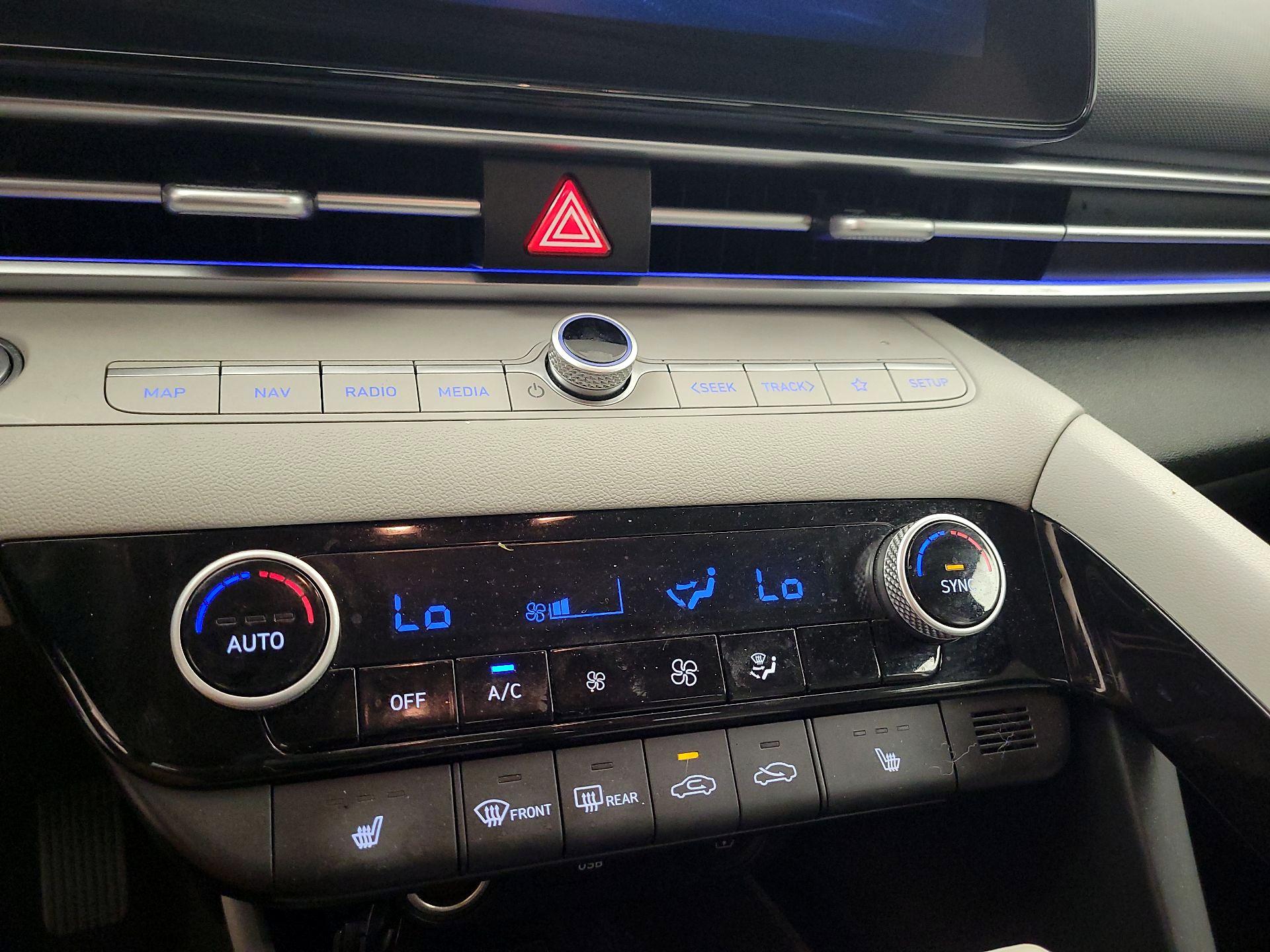 Thumbnail: 2021 Hyundai Elantra - 14