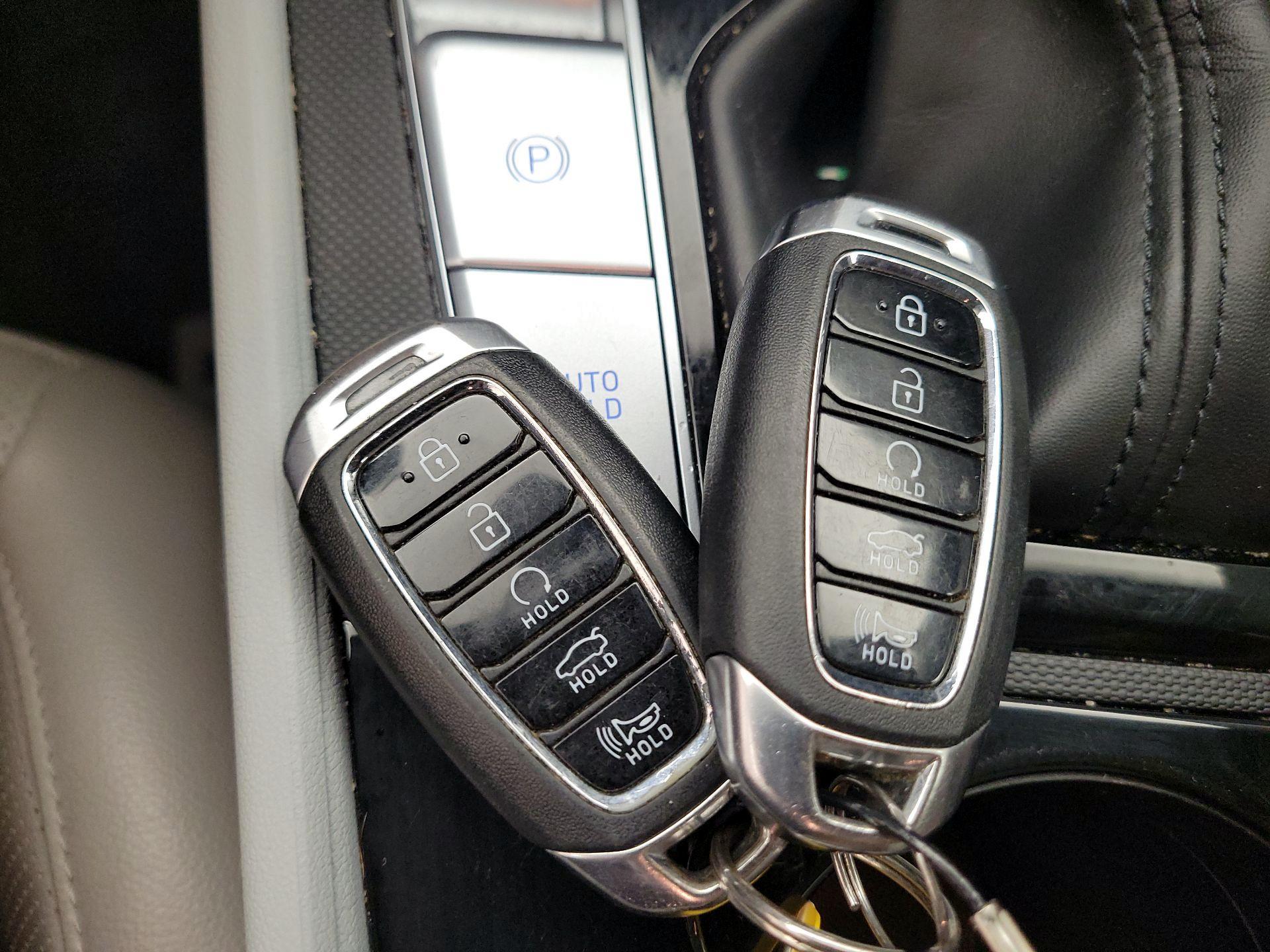 Thumbnail: 2021 Hyundai Elantra - 18