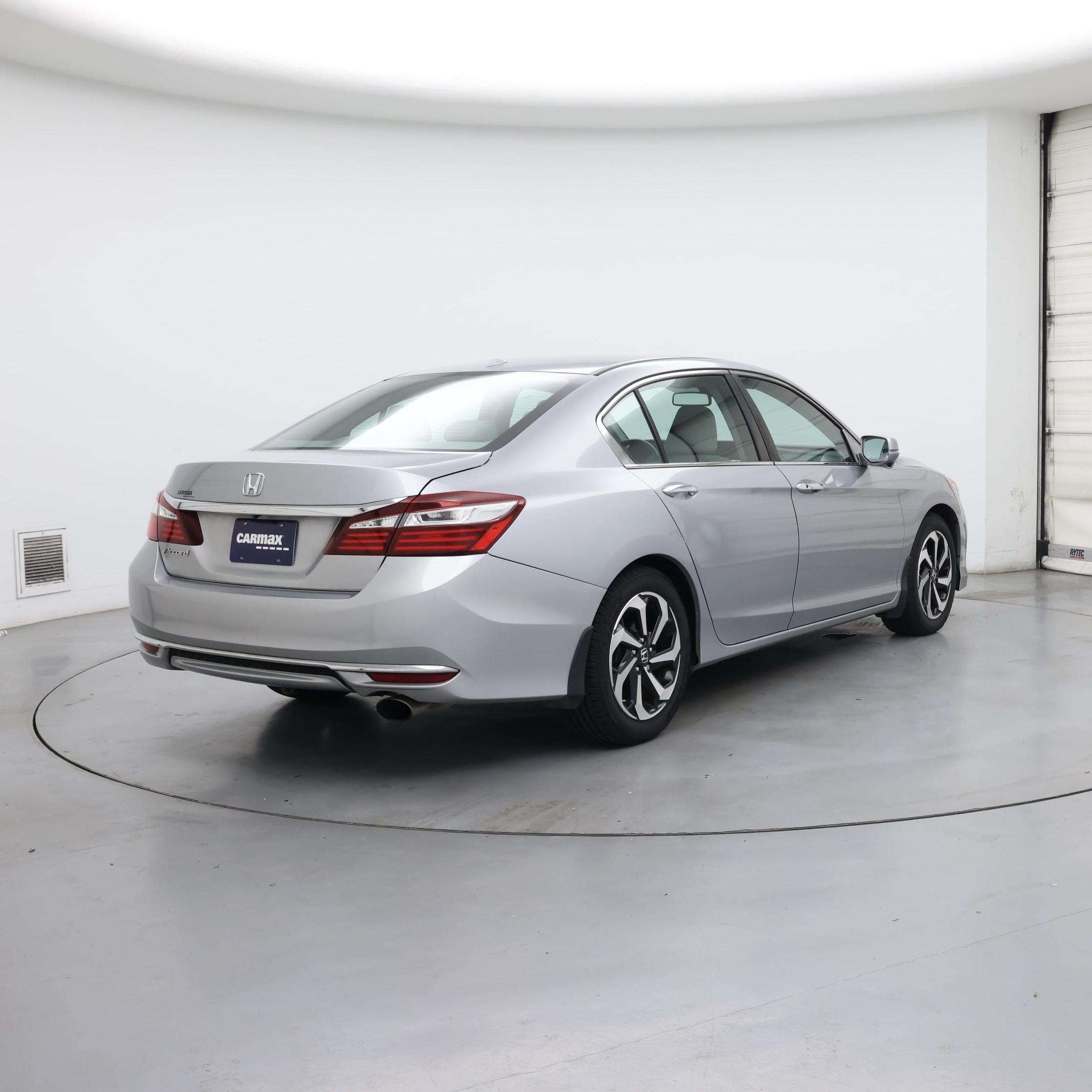 Thumbnail: 2017 Honda Accord - 8