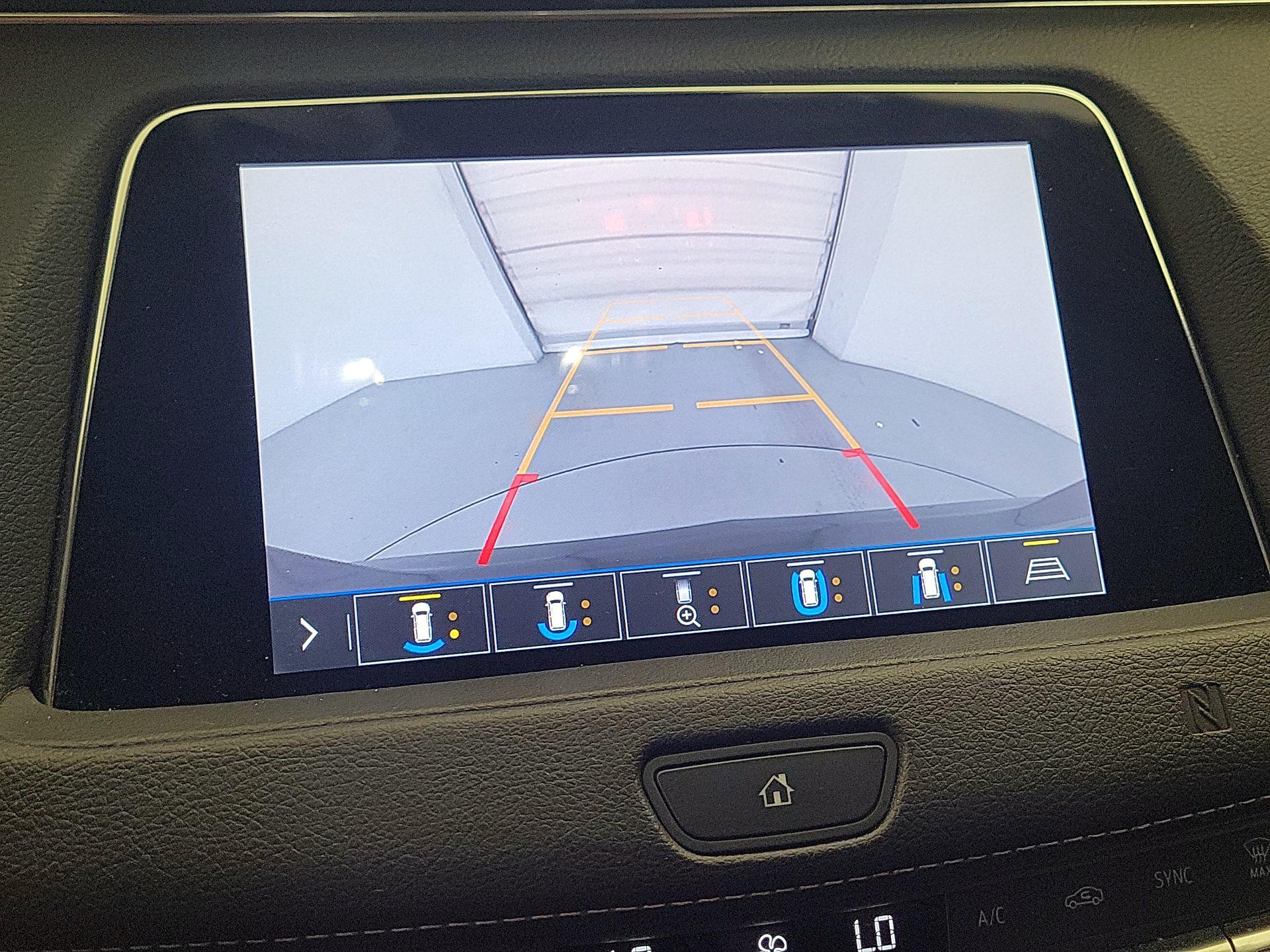 Thumbnail: 2019 Cadillac XT4 - 14
